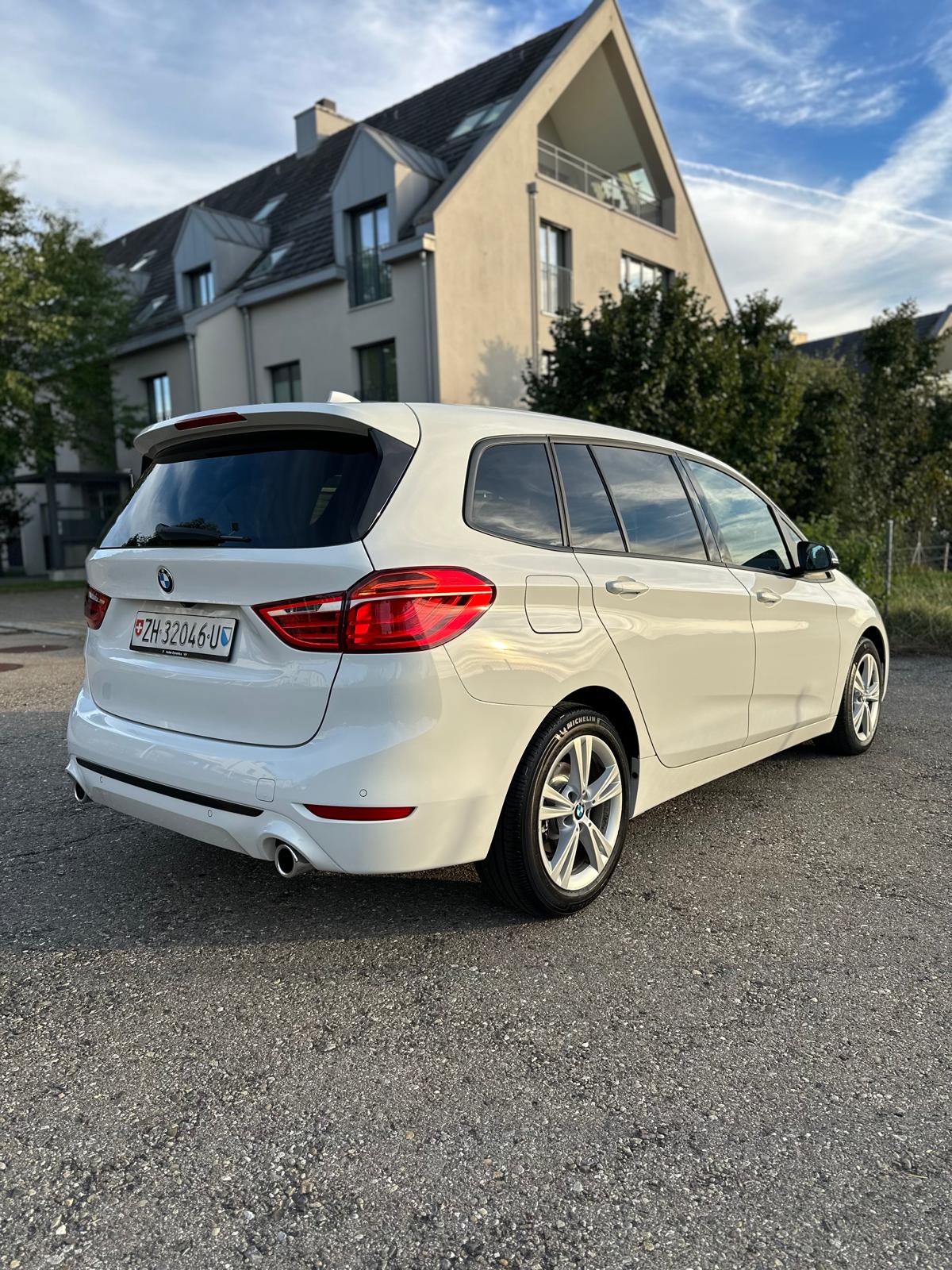 BMW 218d Gran Tourer Steptronic Fleet Edition-image-2