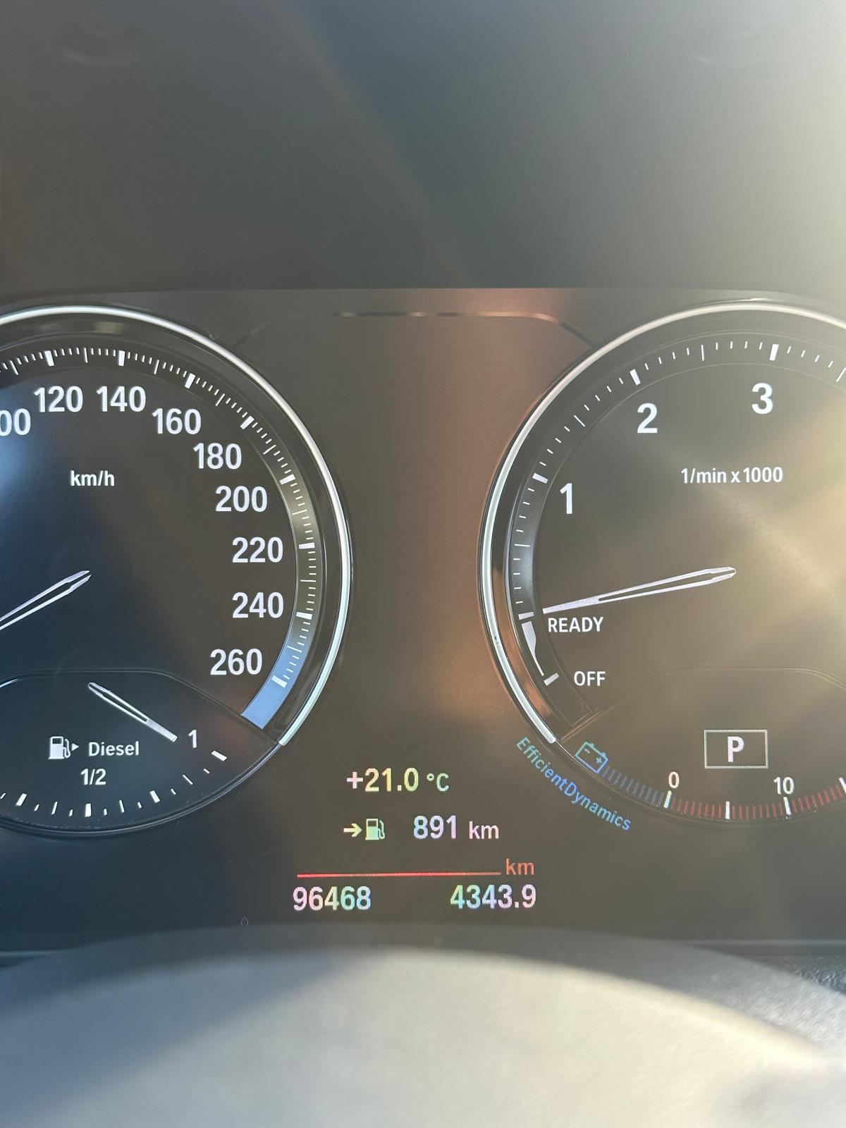 BMW 218d Gran Tourer Steptronic Fleet Edition-image-13