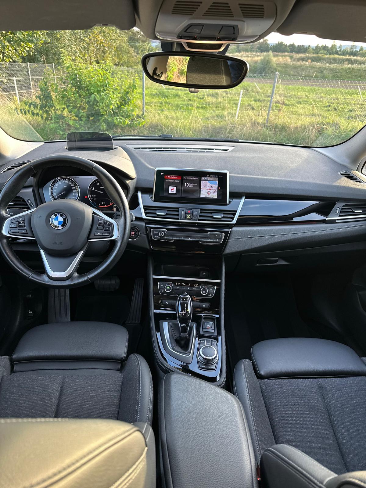 BMW 218d Gran Tourer Steptronic Fleet Edition-image-6