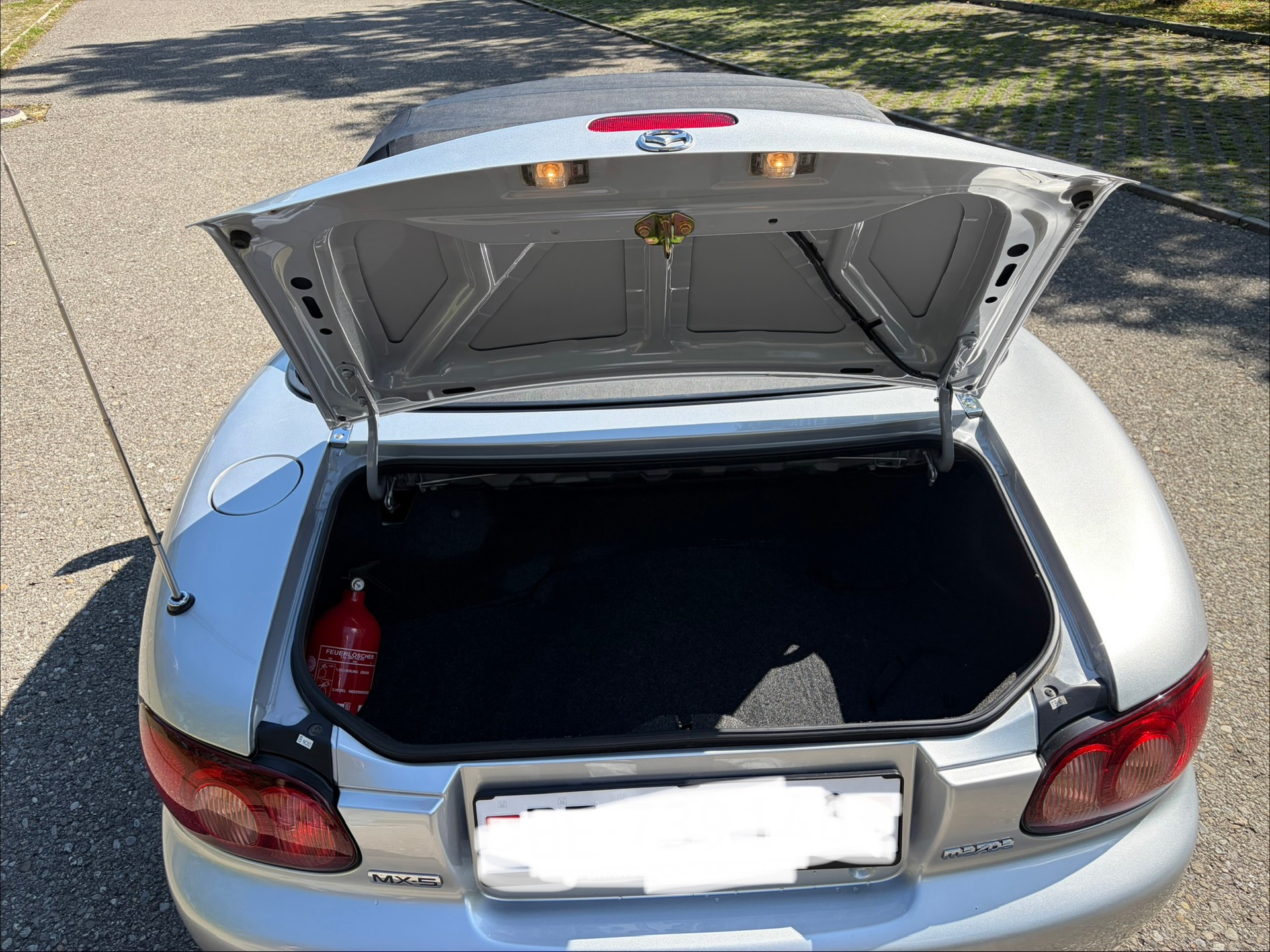 MAZDA 1.6 Classic Youngster-image-8