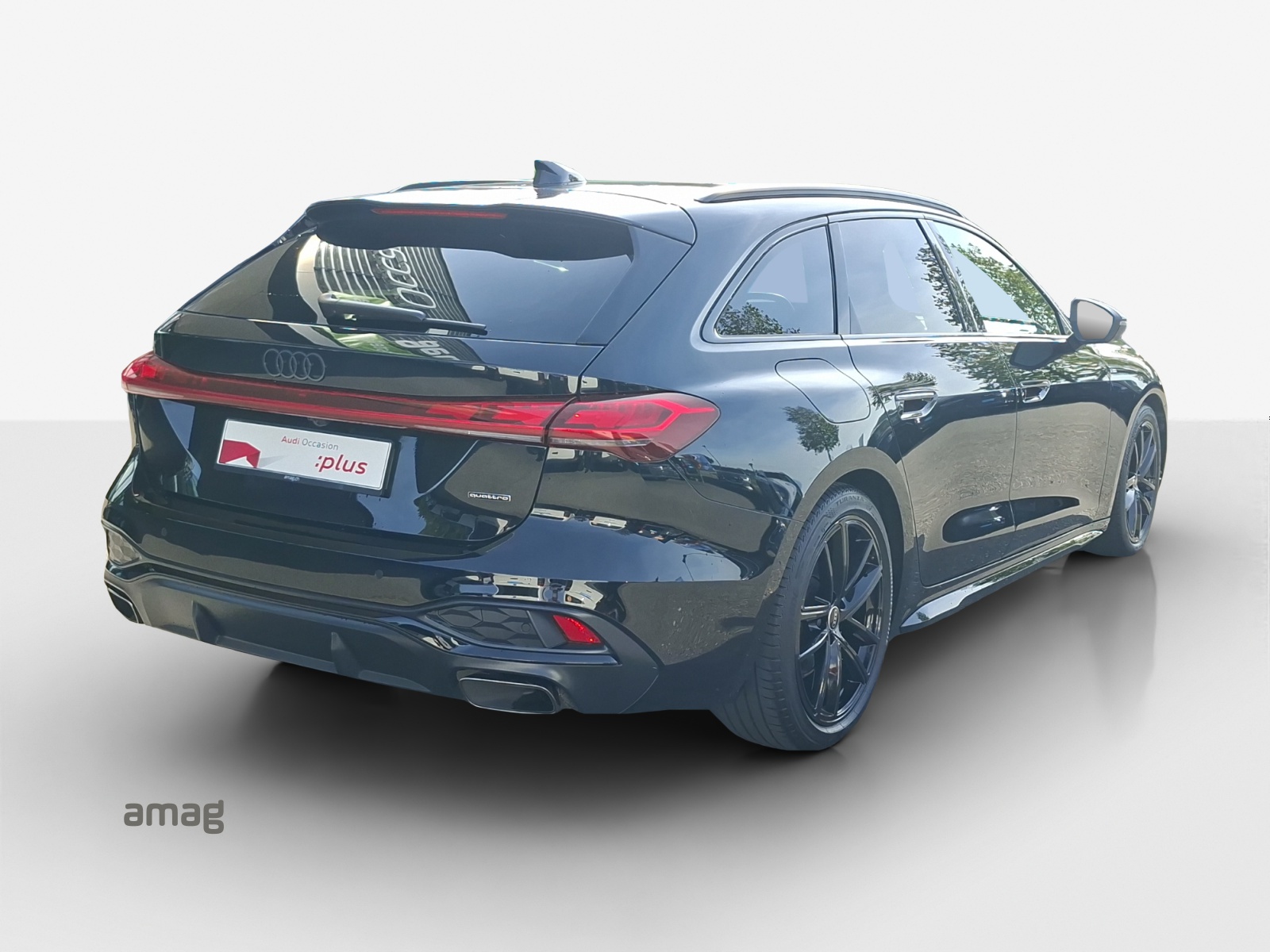 AUDI A5 Avant TFSI quattro 150 kW S tronic-image-4