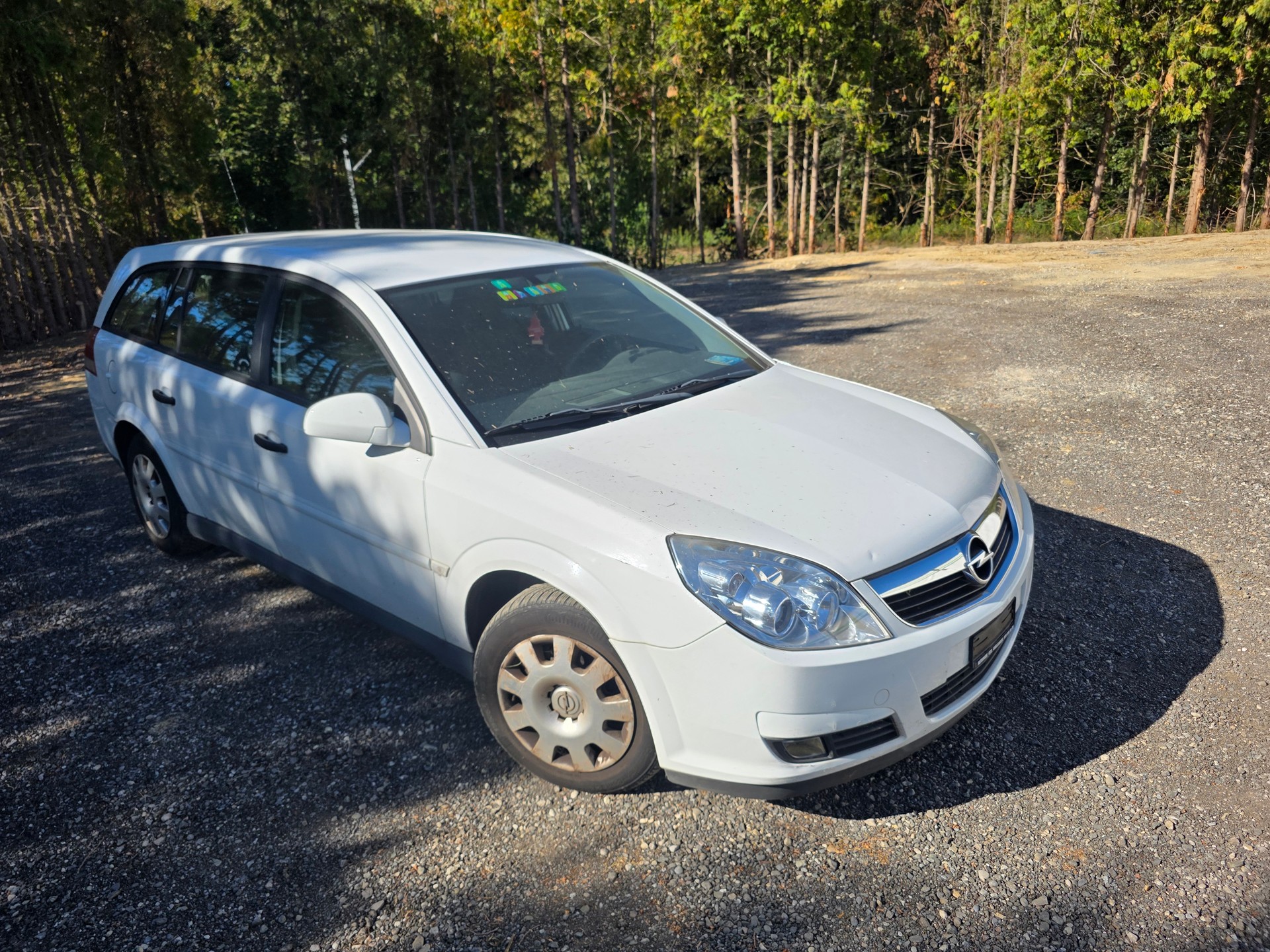 OPEL Vectra Caravan 1.9 CDTi 16V Diamond Automatic-image-2