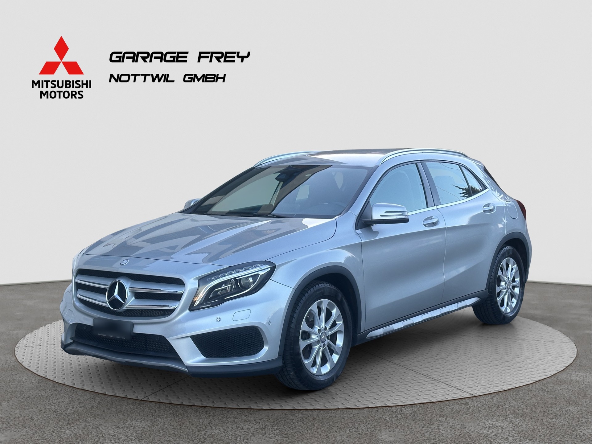 MERCEDES-BENZ GLA 220 d AMG Line 4Matic 7G-DCT-image-2