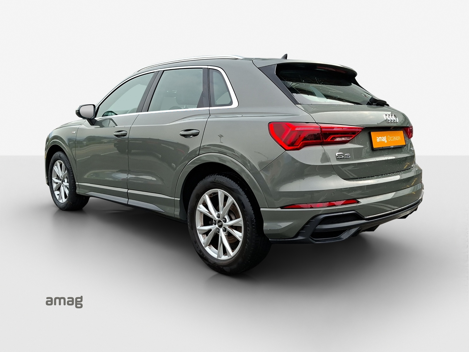 AUDI Q3 35 TFSI S line Attraction S-tronic-image-2