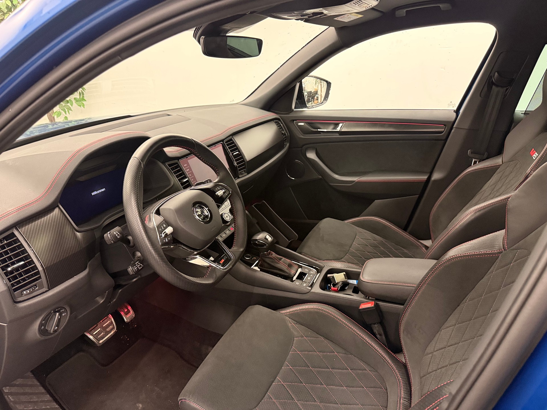 SKODA Kodiaq 2.0 TSI 4x4 RS-image-11