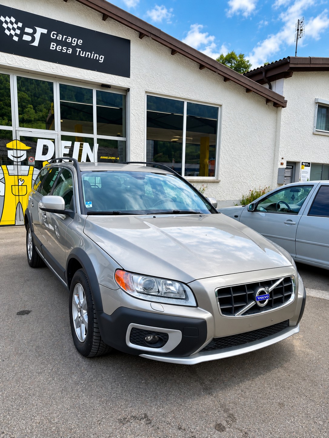 VOLVO XC70 D5 AWD Ocean Race Geartronic-image-2