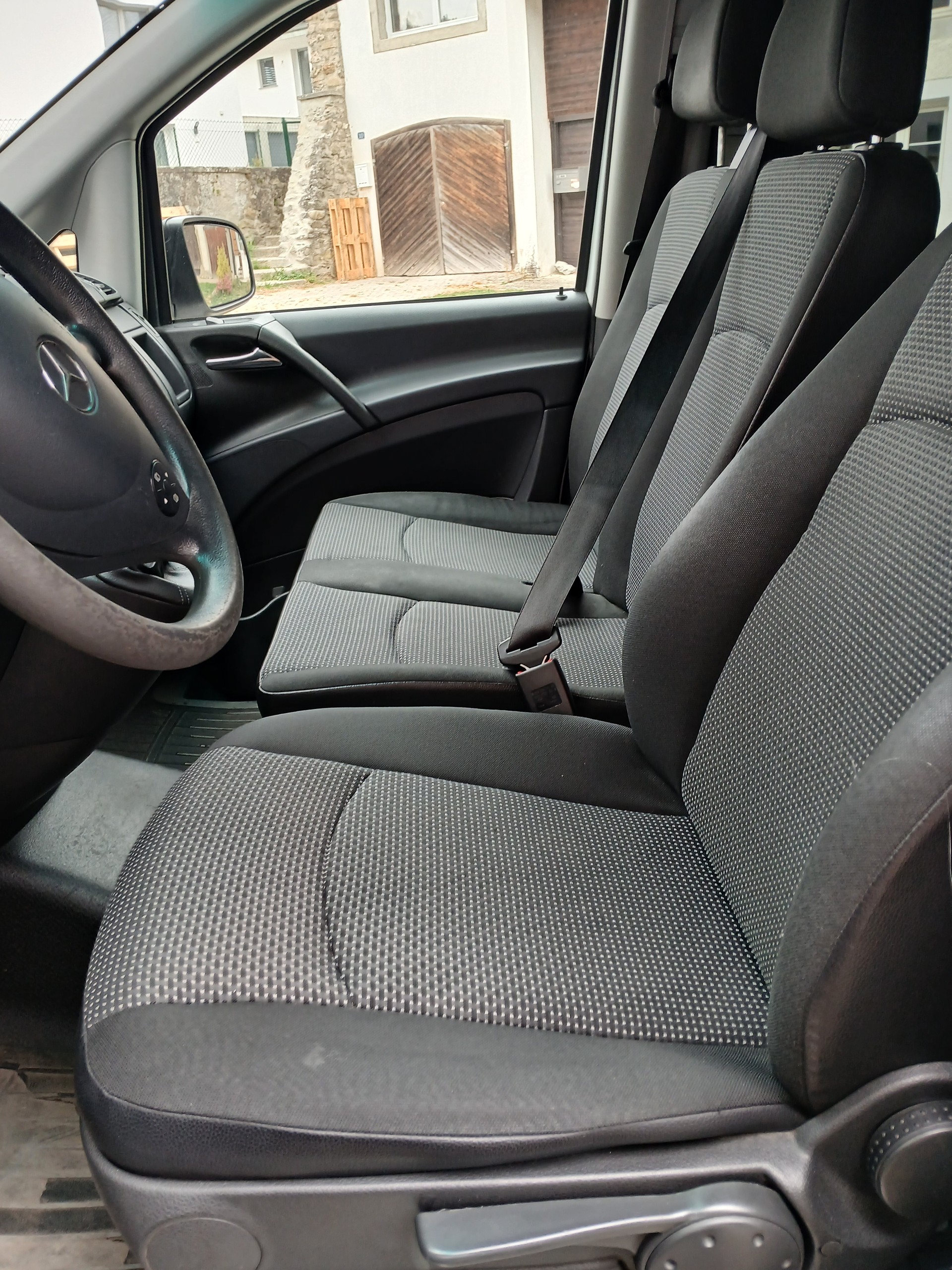 MERCEDES-BENZ Vito 110 CDI Blue Efficiency Crew-image-5