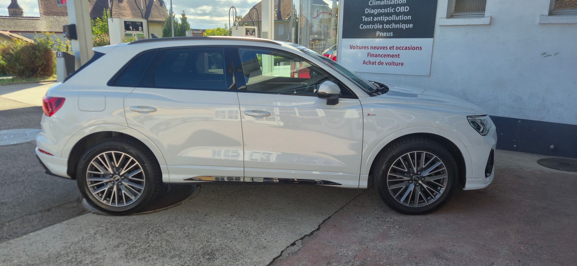 AUDI Q3 35 TFSI S line Attraction S-tronic-image-12