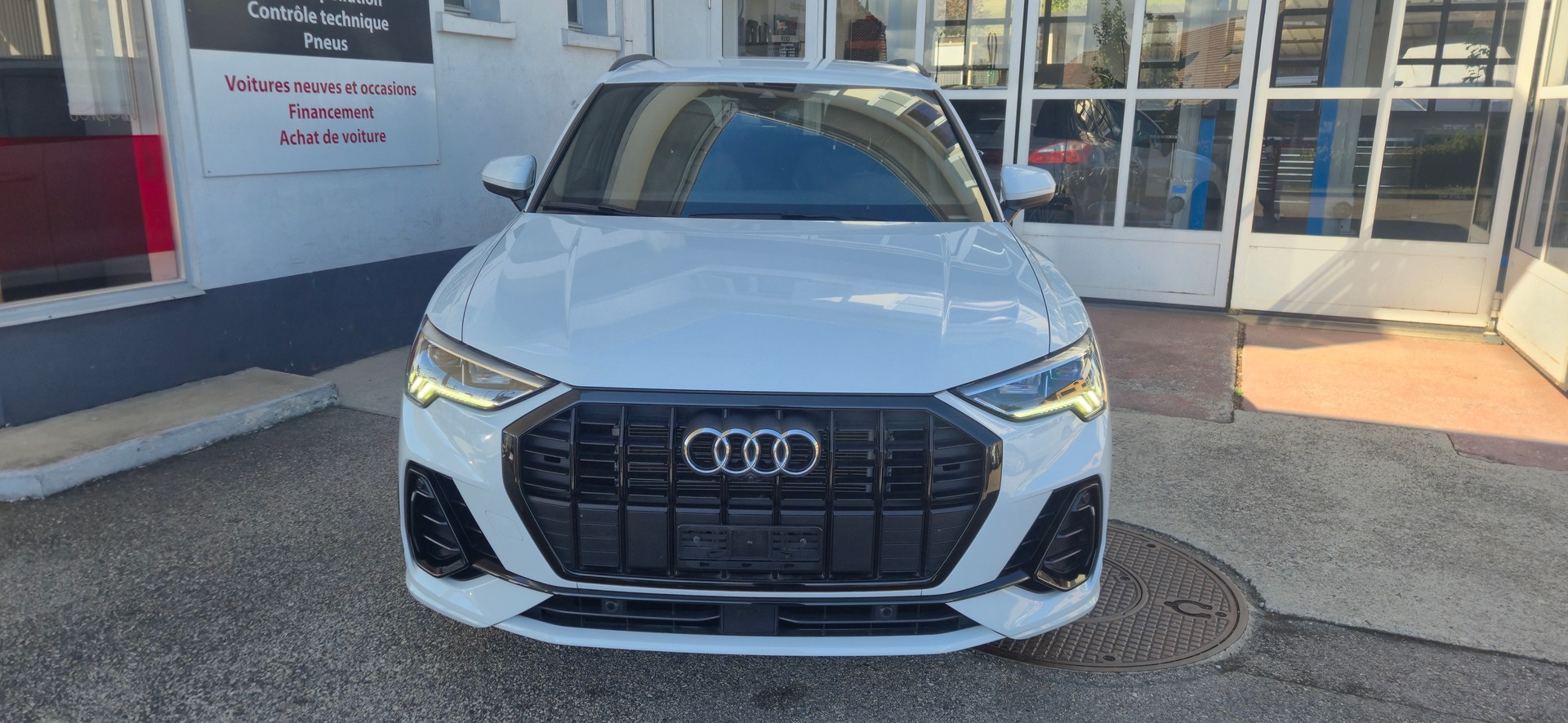 AUDI Q3 35 TFSI S line Attraction S-tronic-image-1