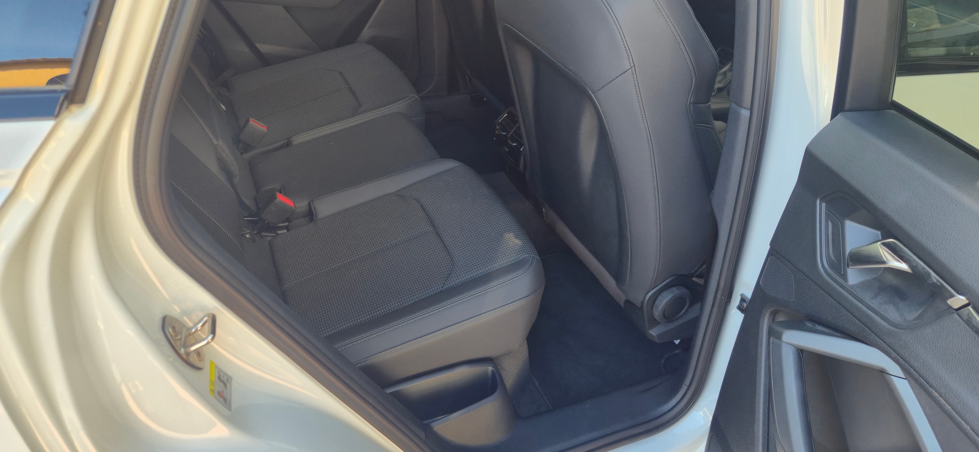 AUDI Q3 35 TFSI S line Attraction S-tronic-image-10
