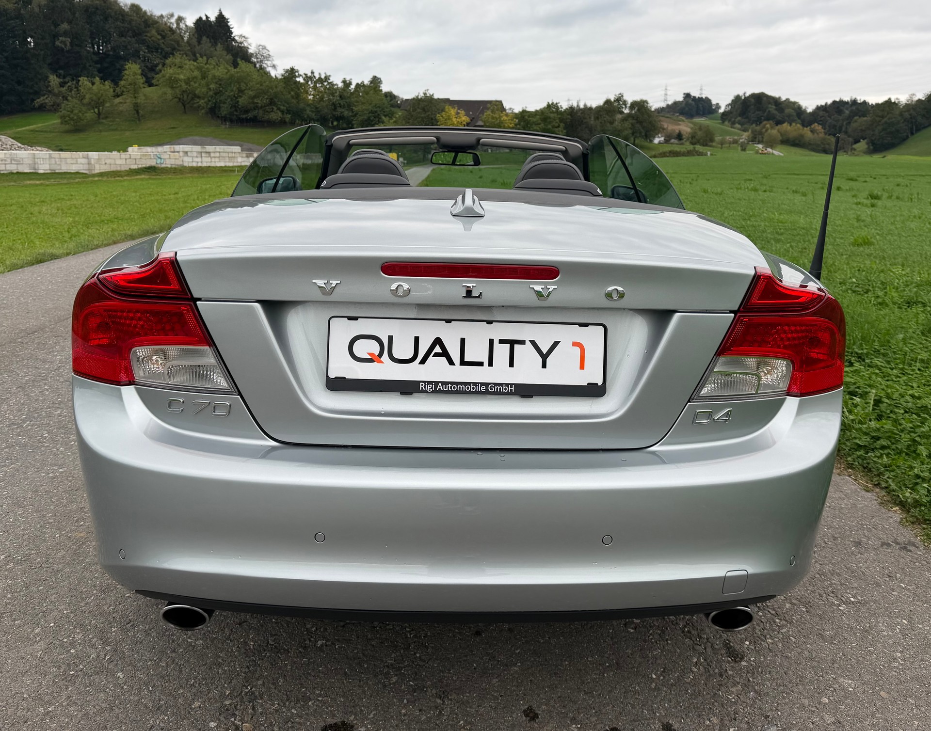 VOLVO C70 D4 Summum Geartronic-image-5