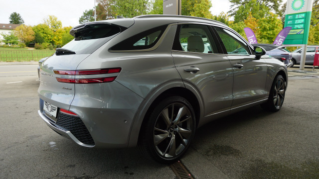 GENESIS GV70 2.2 CRDI Luxury AT8-image-4