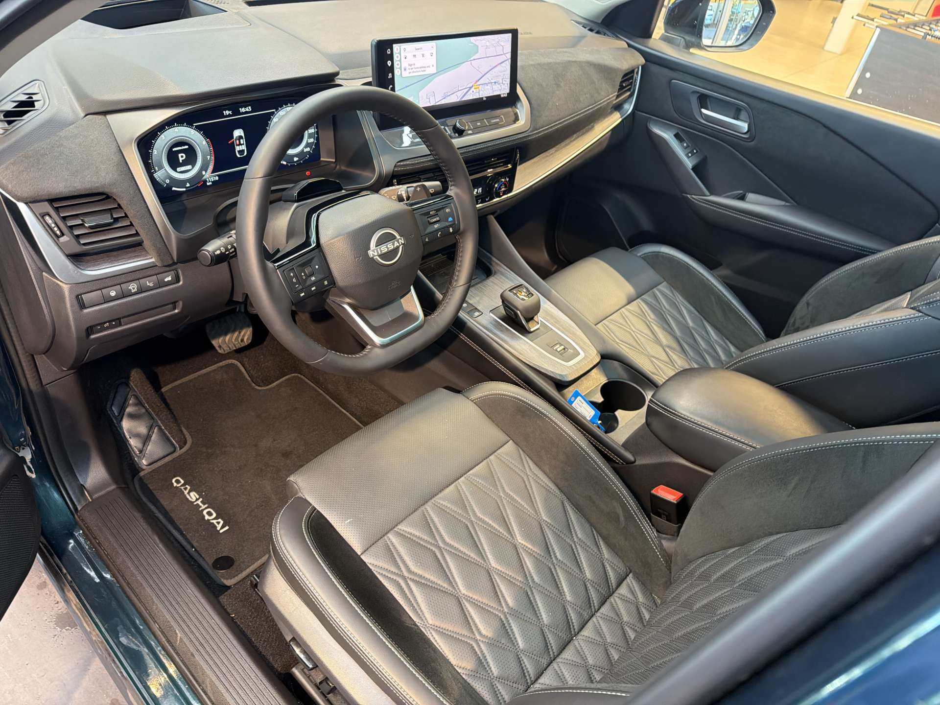 NISSAN Qashqai 1.3 DIG-T MHEV Tekna+ Xtronic-Automat-image-5
