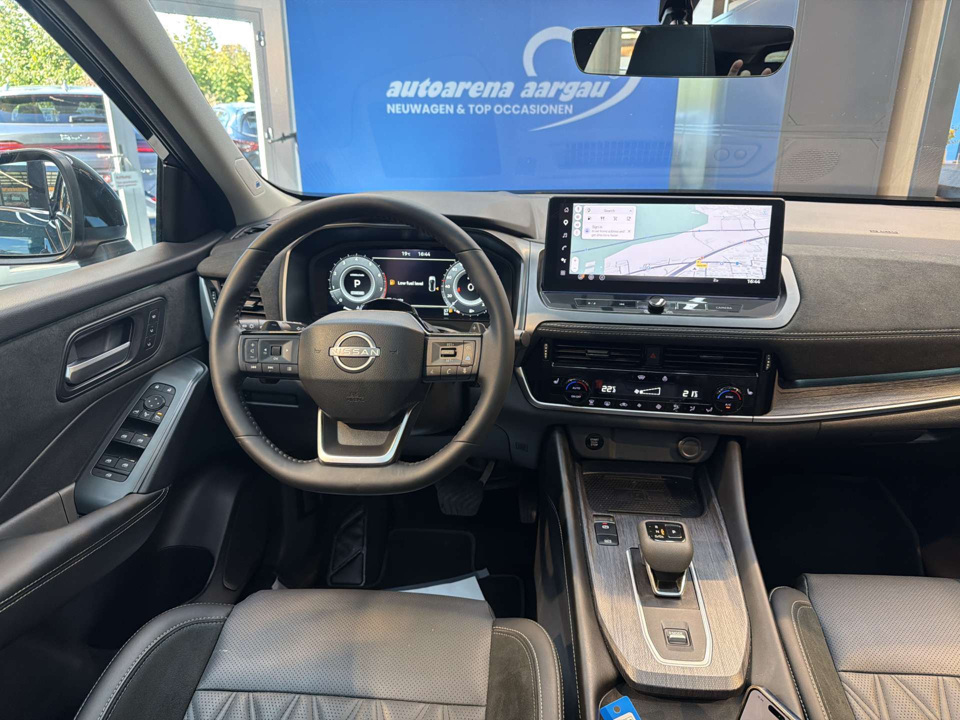 NISSAN Qashqai 1.3 DIG-T MHEV Tekna+ Xtronic-Automat-image-4