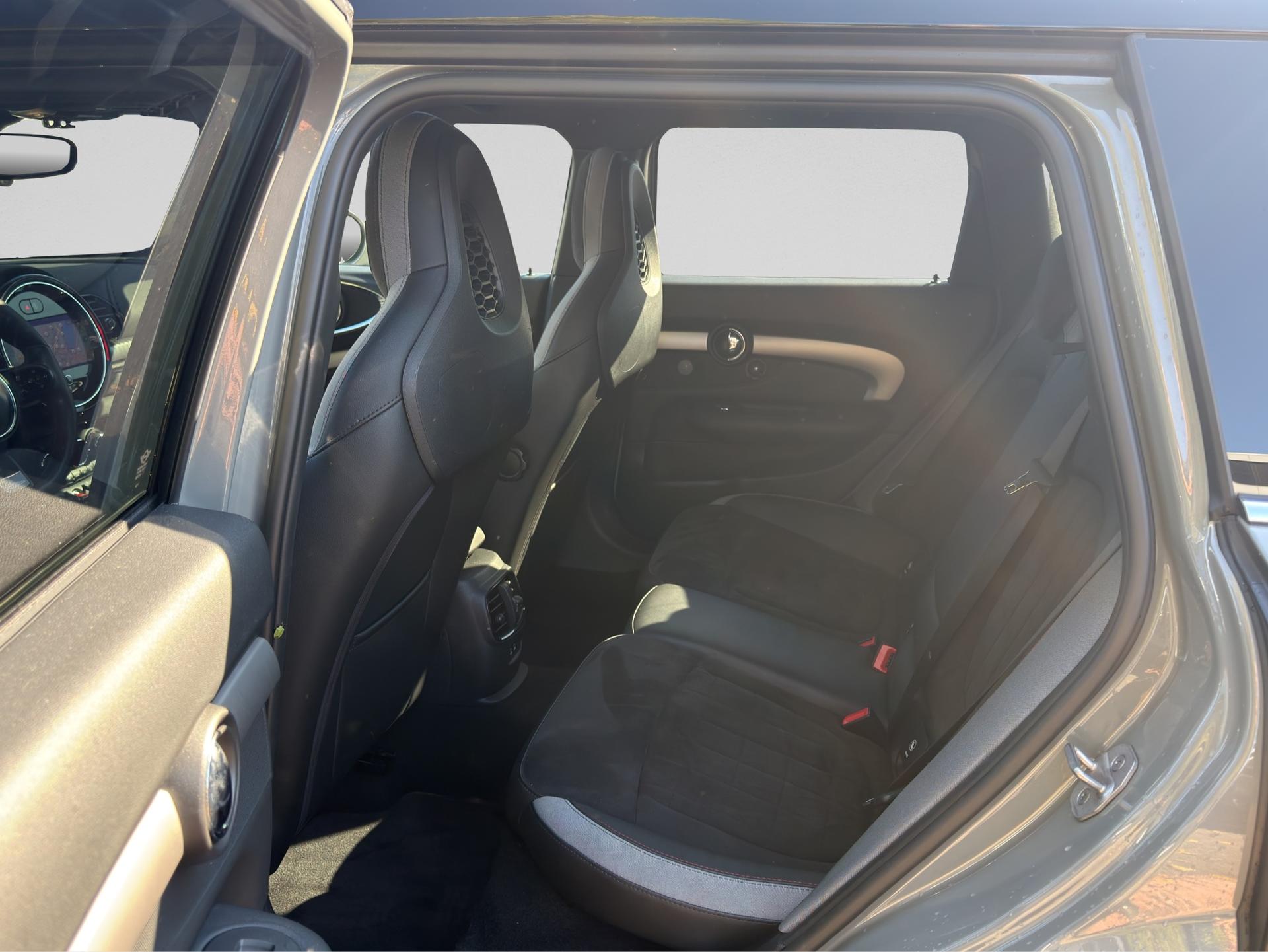 MINI Clubman Cooper John Cooper Works ALL4 Steptronic-image-14