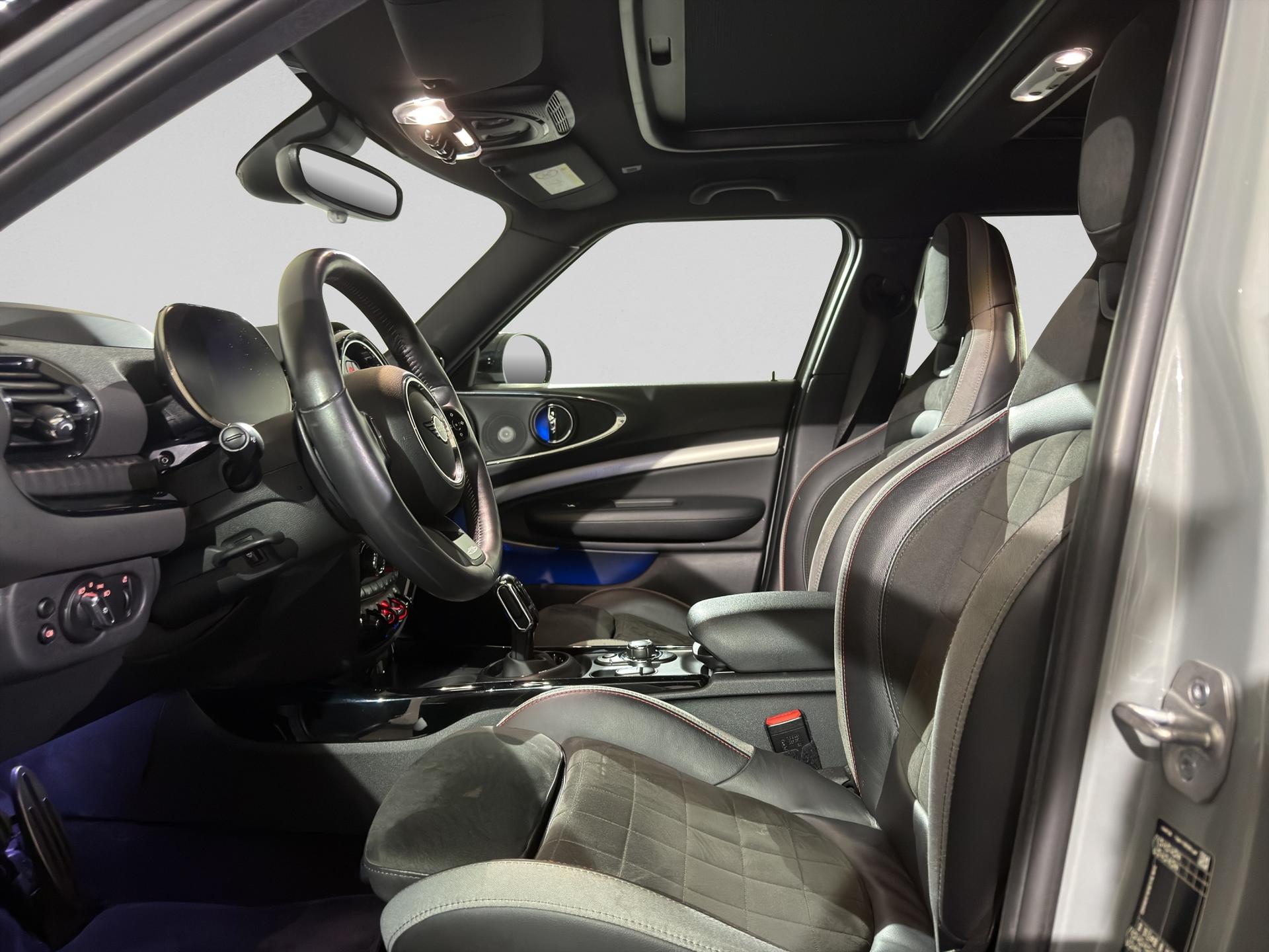 MINI Clubman Cooper John Cooper Works ALL4 Steptronic-image-8