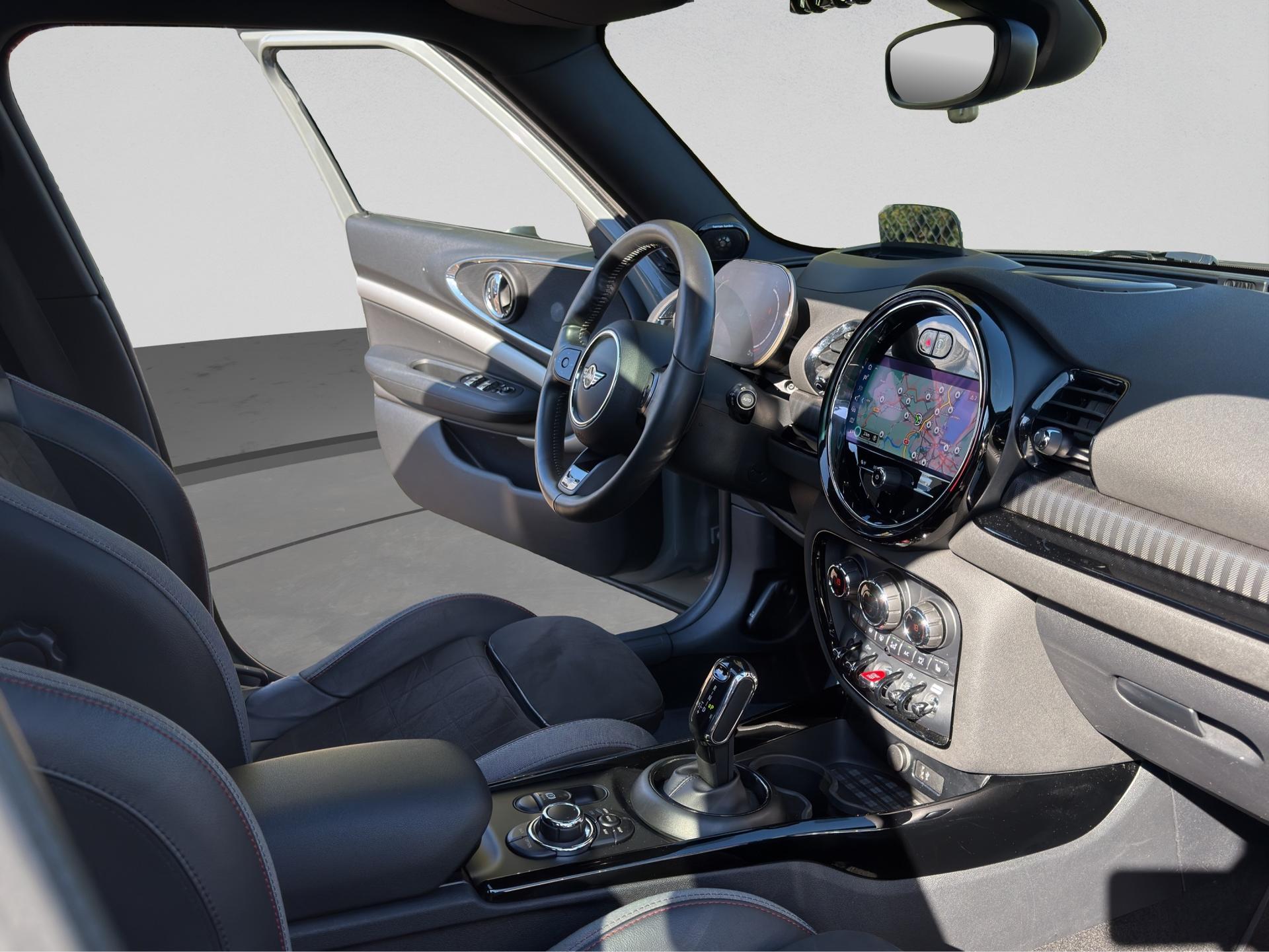 MINI Clubman Cooper John Cooper Works ALL4 Steptronic-image-16