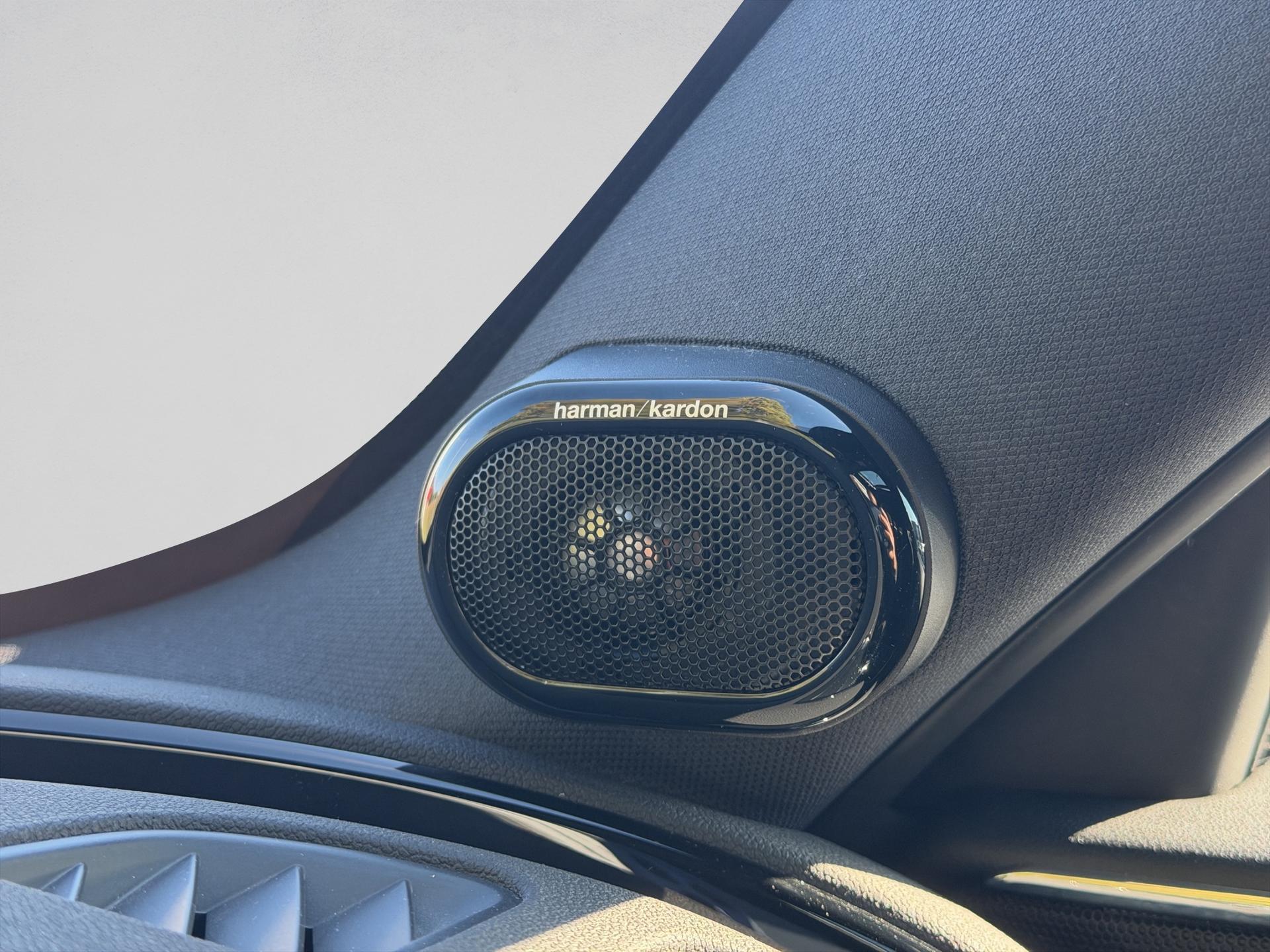 MINI Clubman Cooper John Cooper Works ALL4 Steptronic-image-24