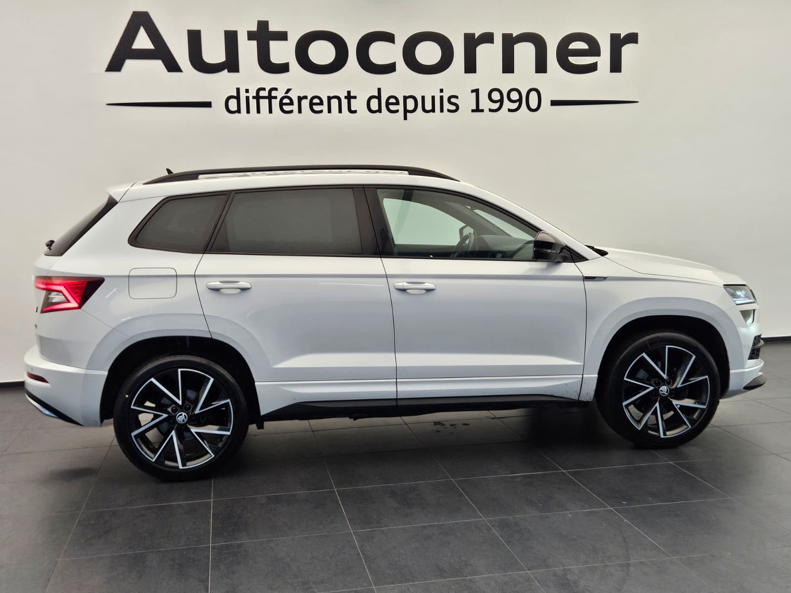 SKODA Karoq 2.0 TSI SportLine 4x4 DSG-image-5
