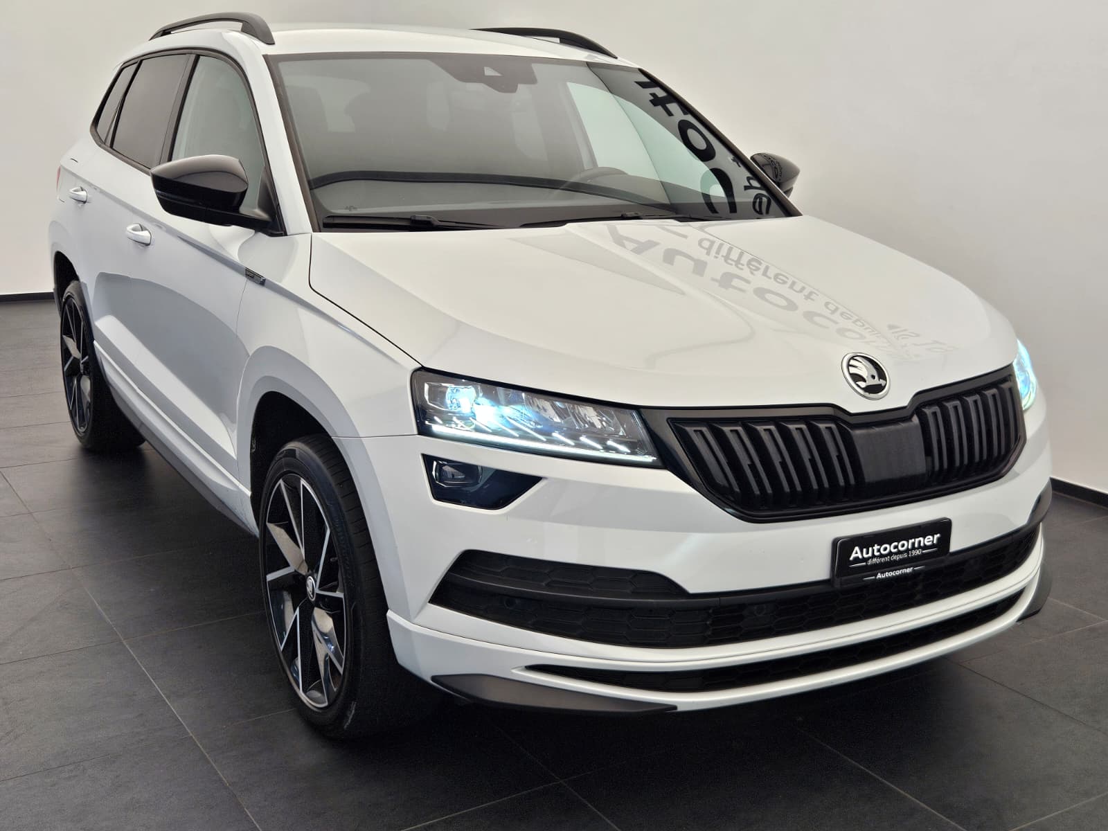 SKODA Karoq 2.0 TSI SportLine 4x4 DSG-image-4