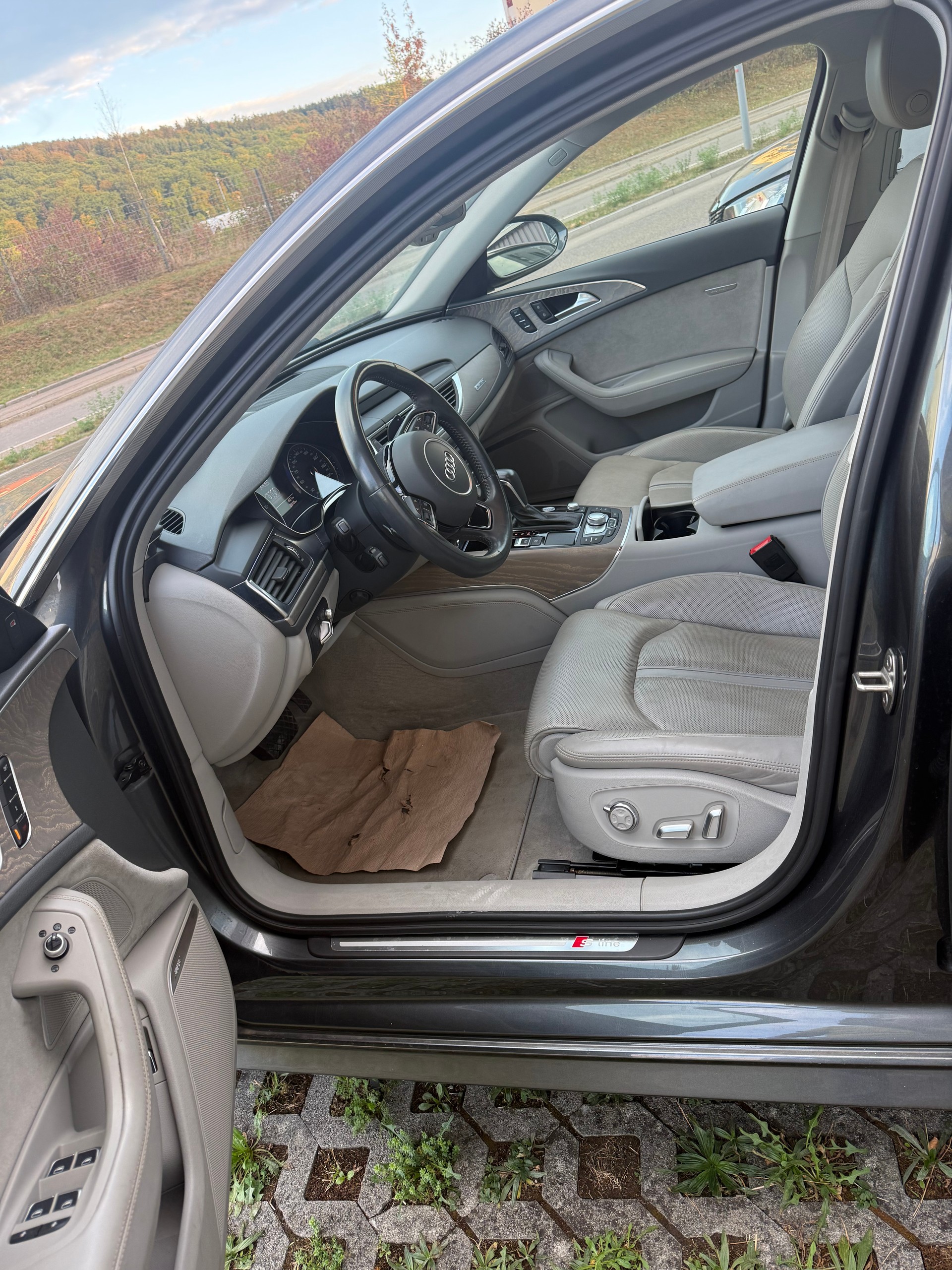 AUDI A6 Limousine 3.0 TDI V6 Attraction quattro S-tronic-image-13