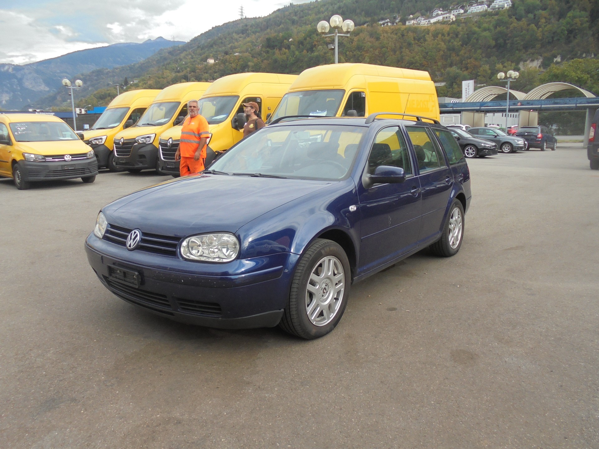 VW Golf Variant 1.6 16V Comfortline-image-2
