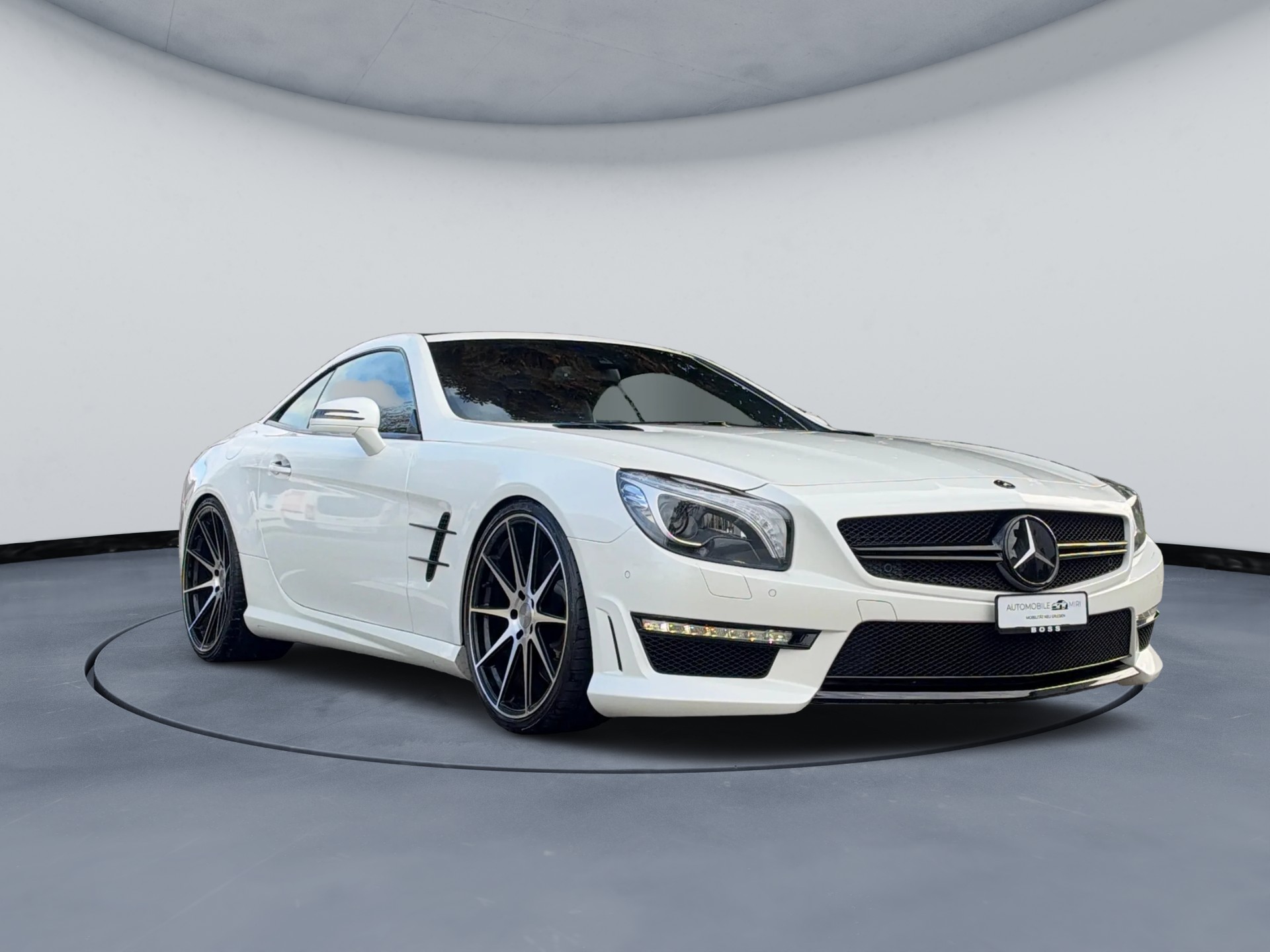 MERCEDES-BENZ SL 63 AMG Speedshift *Massage sitze*Sitzheizung/Belüftung*Harman/Kardon Soundsystem*Keyless go*Panorama*Magic Sky*-image-2