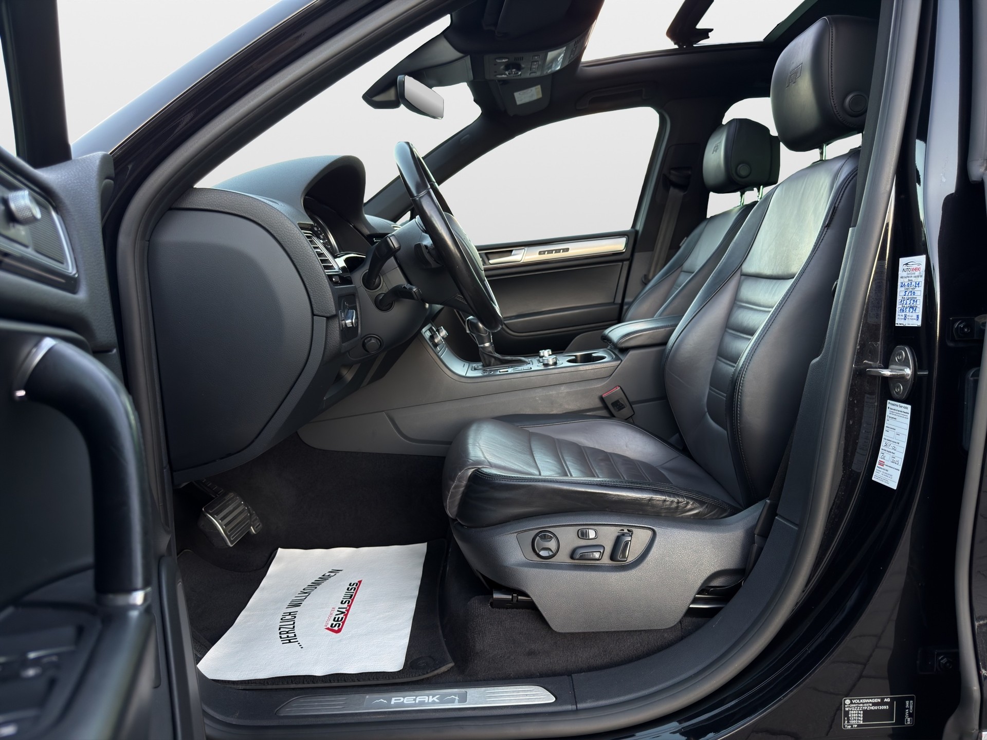VW Touareg 3.0 TDI BlueMotion Technology Tiptronic*Frisch ab MFK,1 Jahr oder 20'000km Garantie auf Motor und Getriebe*-image-6