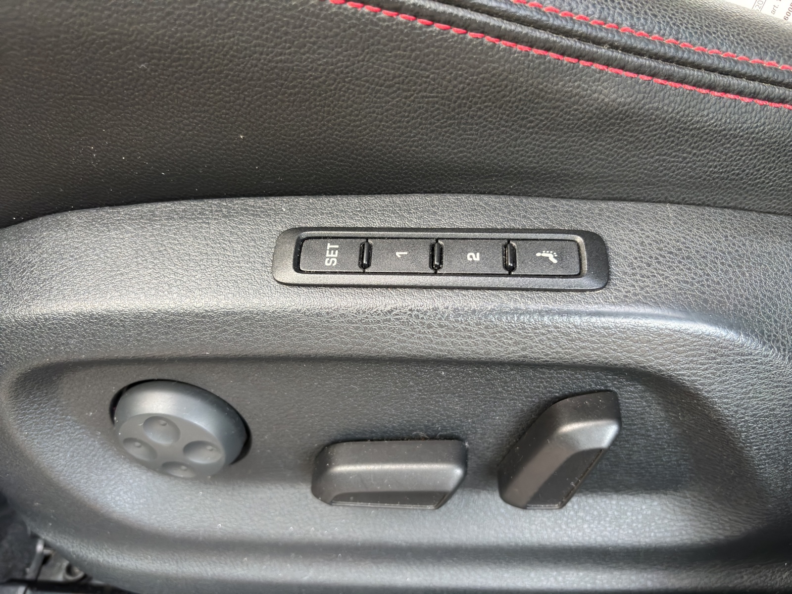 SEAT Alhambra 2.0 TDI 4Drive SWISS FR-image-10