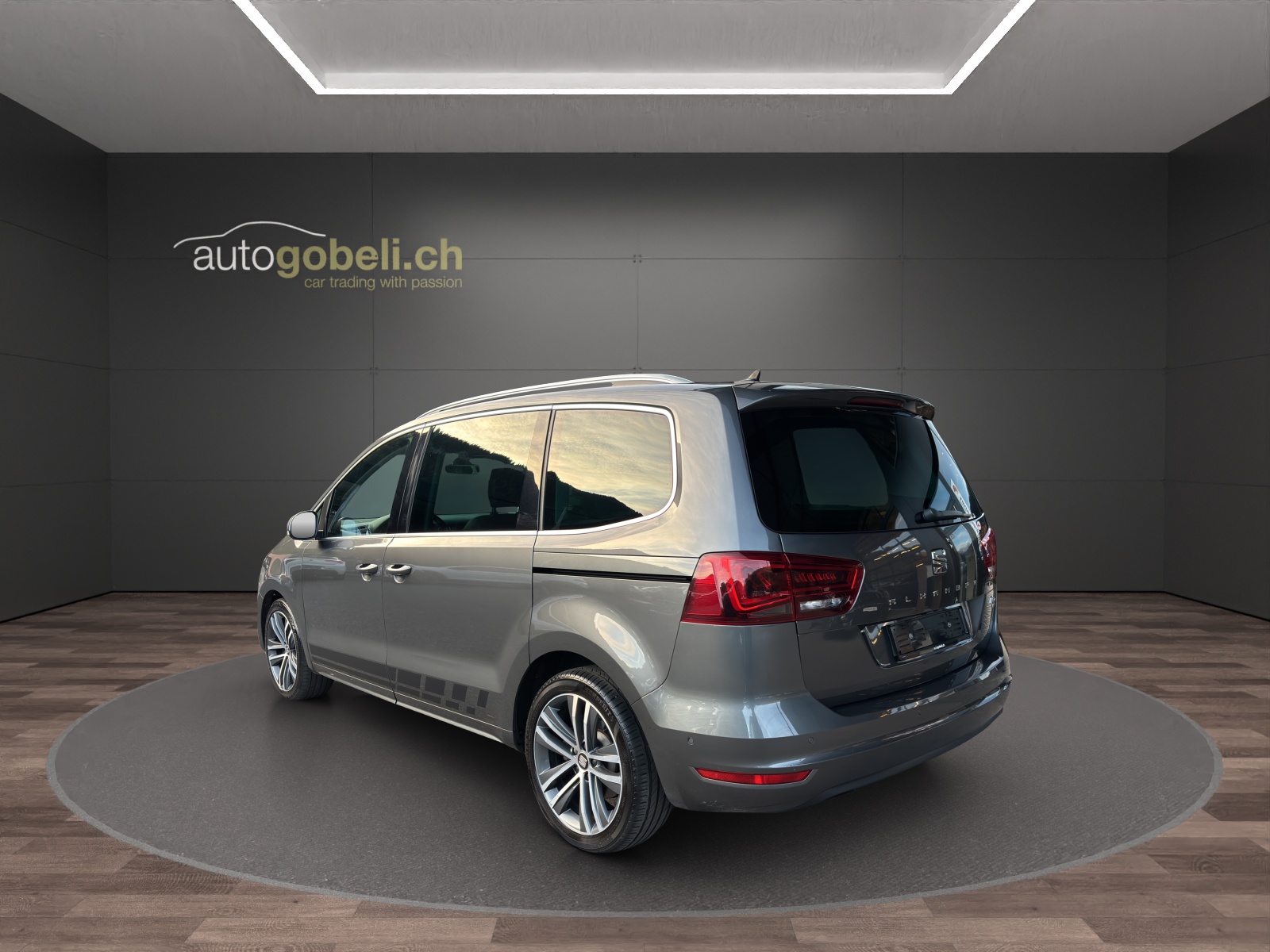 SEAT Alhambra 2.0 TDI 4Drive SWISS FR-image-1