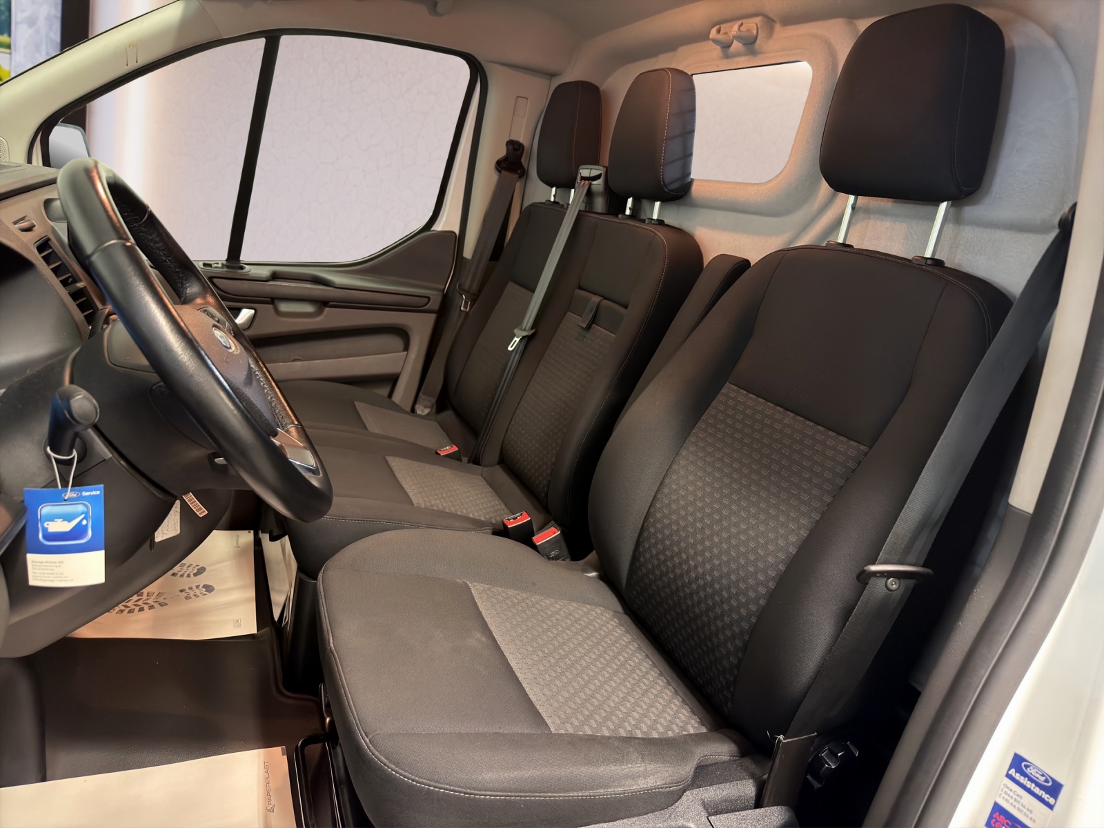 FORD Transit Custom 320 L1H1 Trend A-image-13