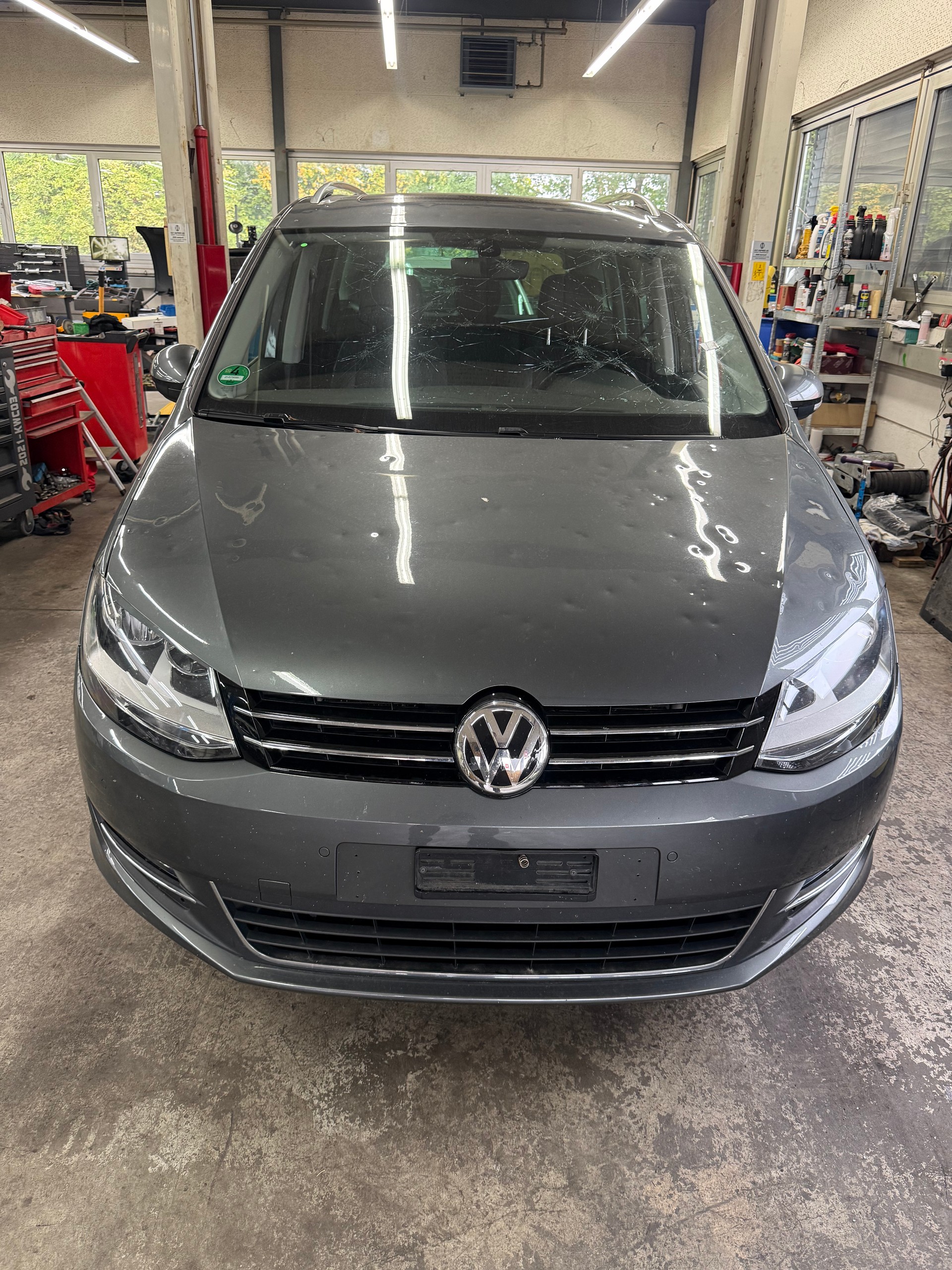 VW Sharan 2.0 TDI BMT Comfortline DSG-image-2