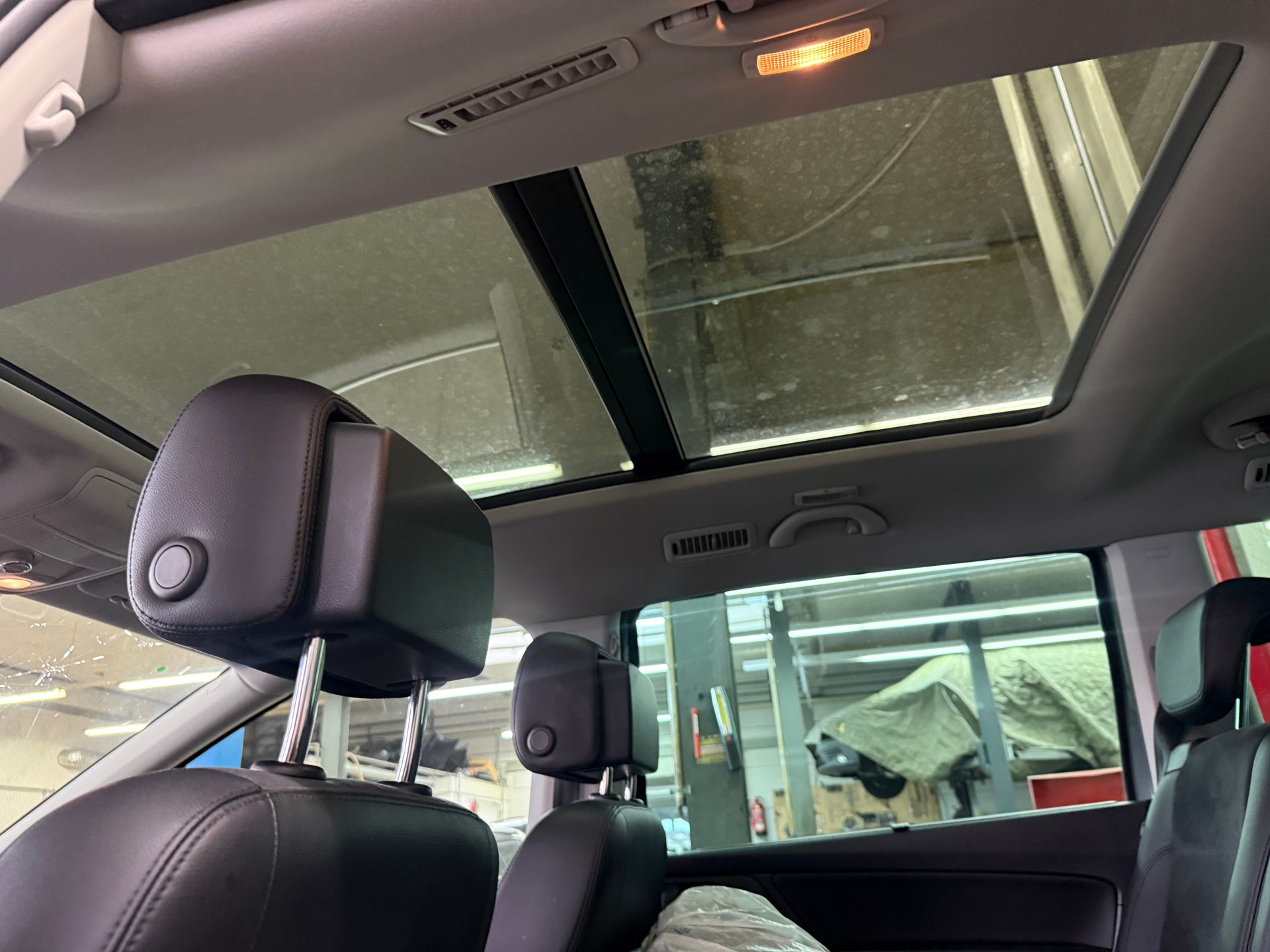 VW Sharan 2.0 TDI BMT Comfortline DSG-image-6
