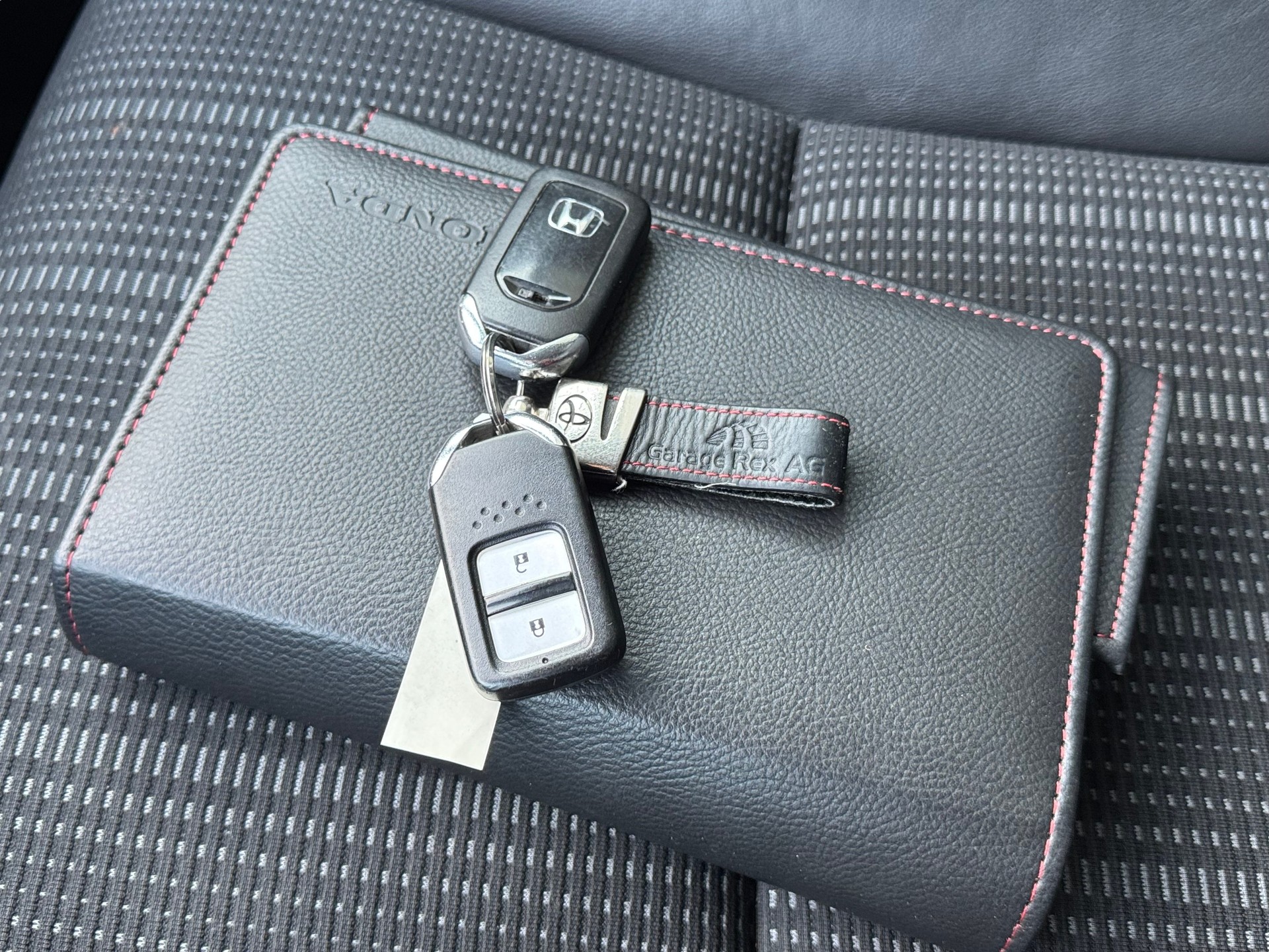 HONDA HR-V 1.5i-VTEC Executive CVT-image-14