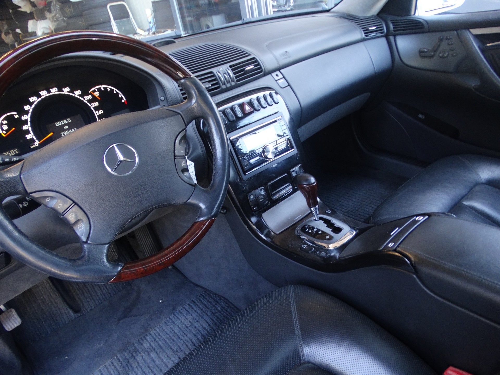 MERCEDES-BENZ CL 500 Automatic-image-7