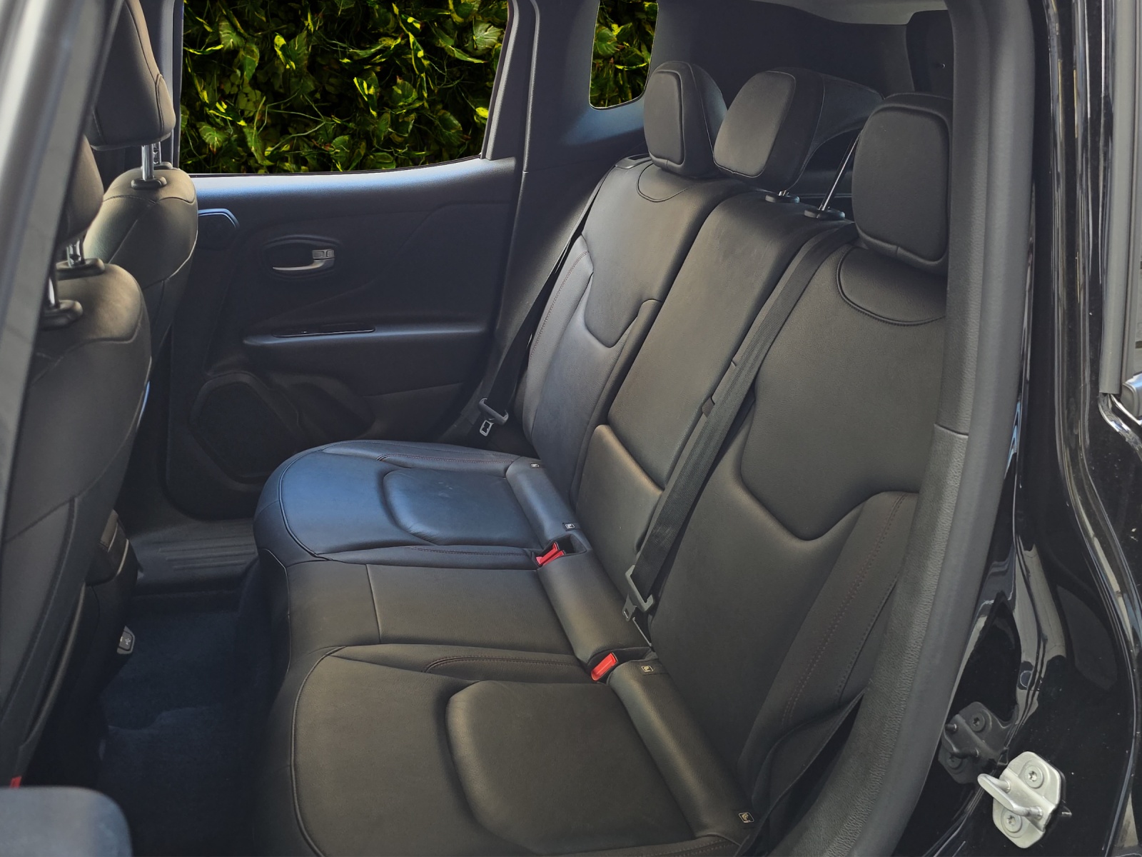 JEEP Renegade 1.3 T PHEV Trailhawk Plus AWD-image-11