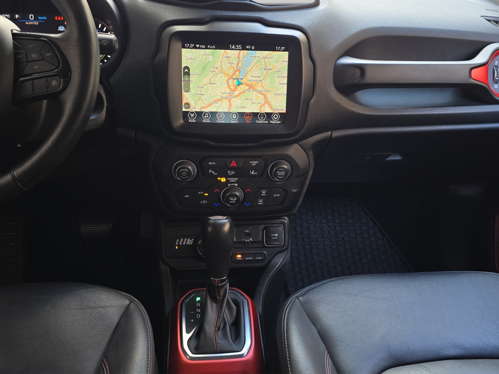JEEP Renegade 1.3 T PHEV Trailhawk Plus AWD-image-13