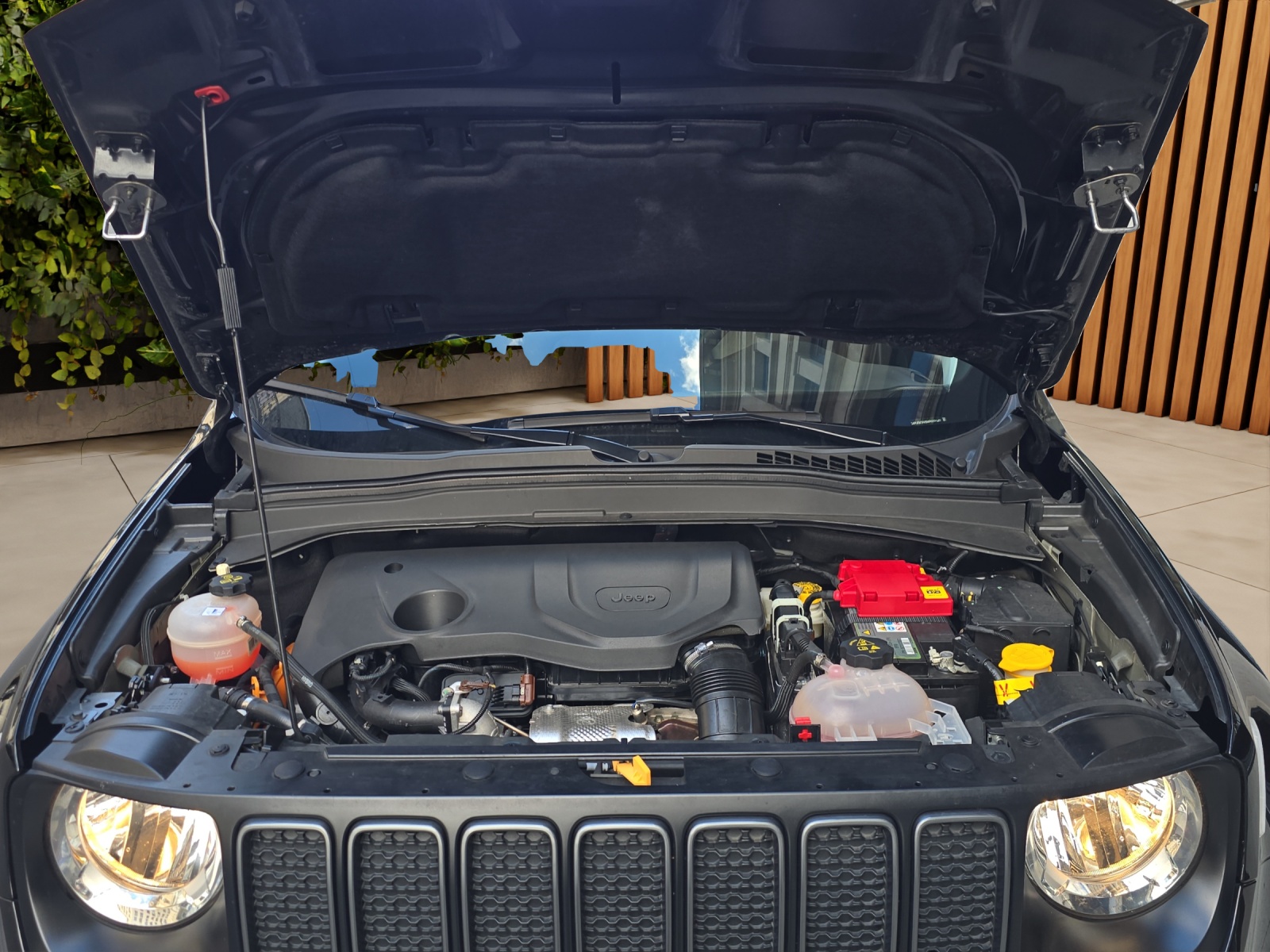 JEEP Renegade 1.3 T PHEV Trailhawk Plus AWD-image-18
