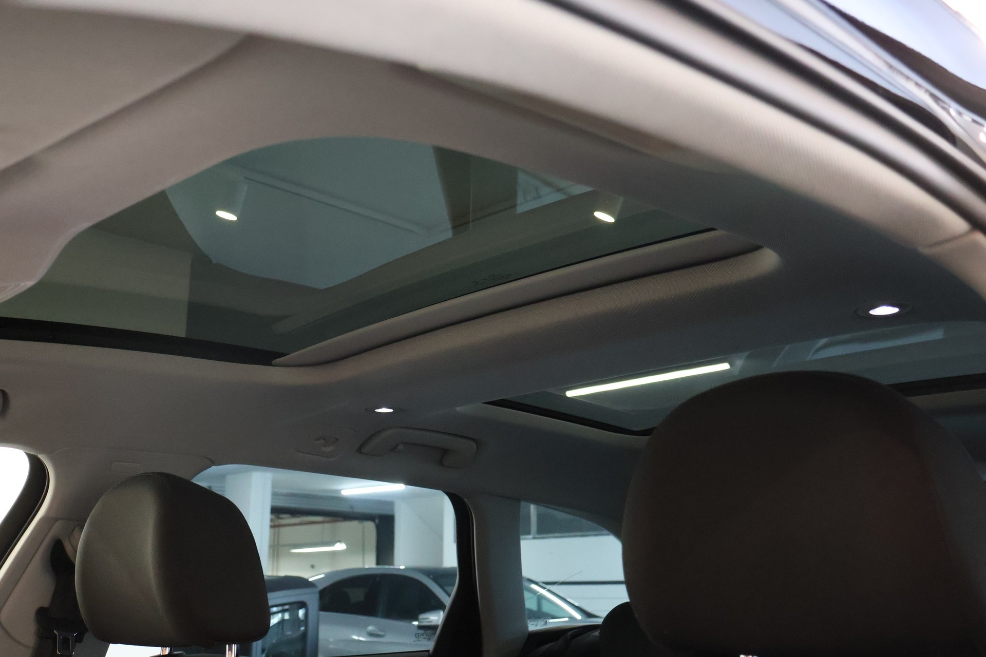 AUDI A6 Avant 40 TDI Sport Attraction quattro S-tronic-image-16