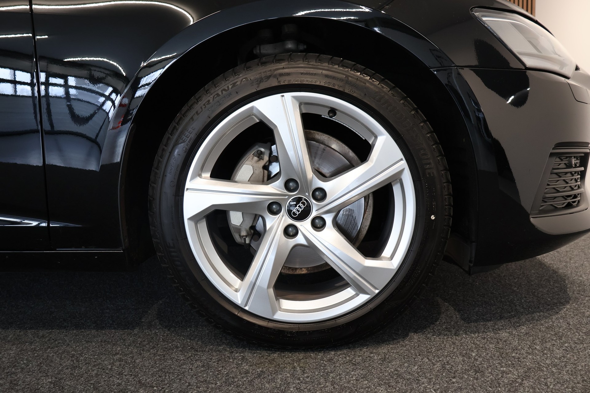 AUDI A6 Avant 40 TDI Sport Attraction quattro S-tronic-image-29