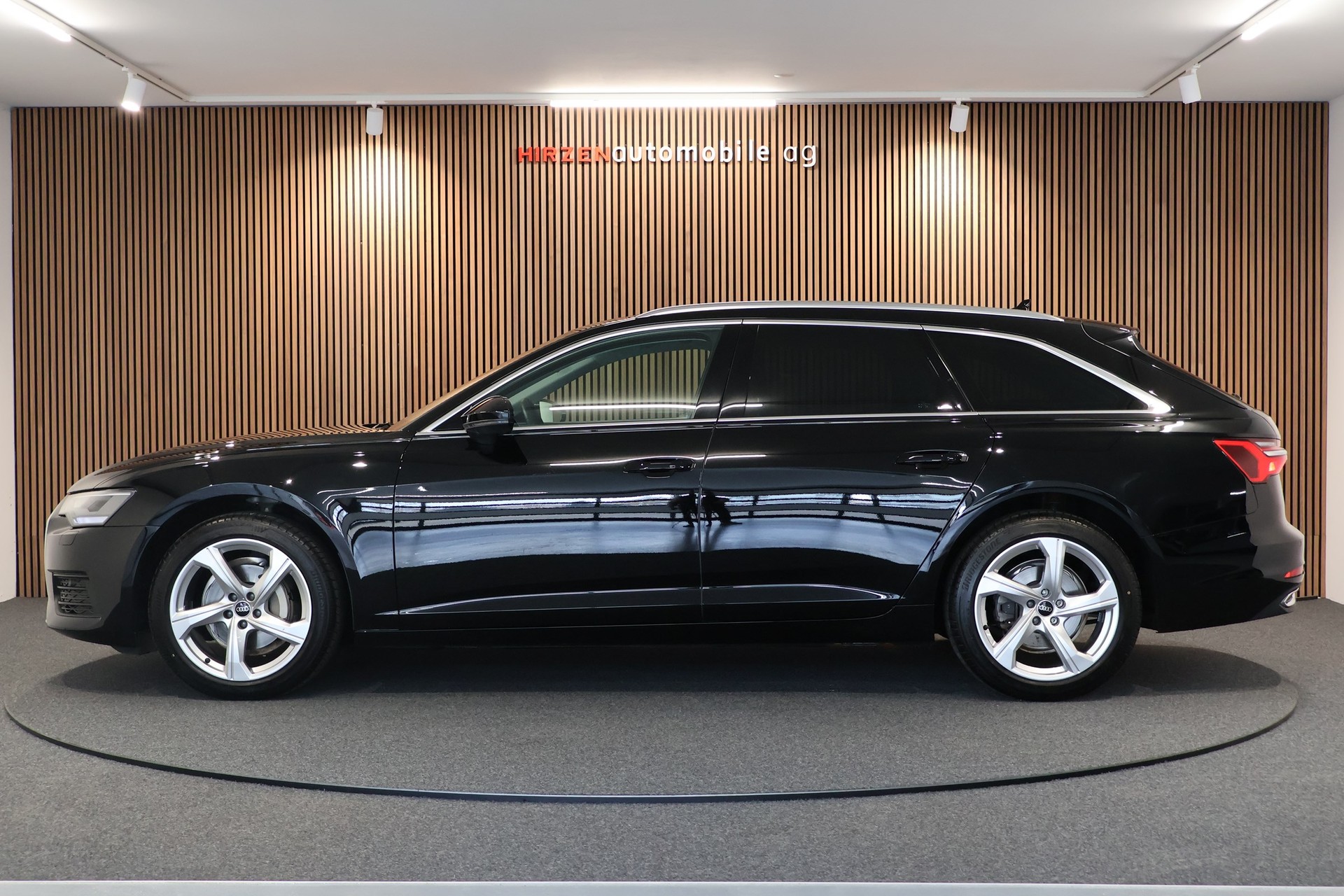 AUDI A6 Avant 40 TDI Sport Attraction quattro S-tronic-image-1