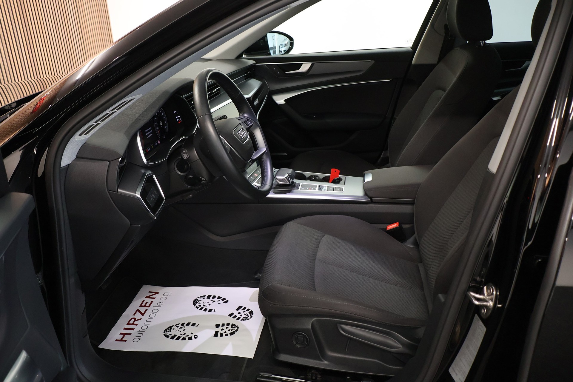 AUDI A6 Avant 40 TDI Sport Attraction quattro S-tronic-image-8