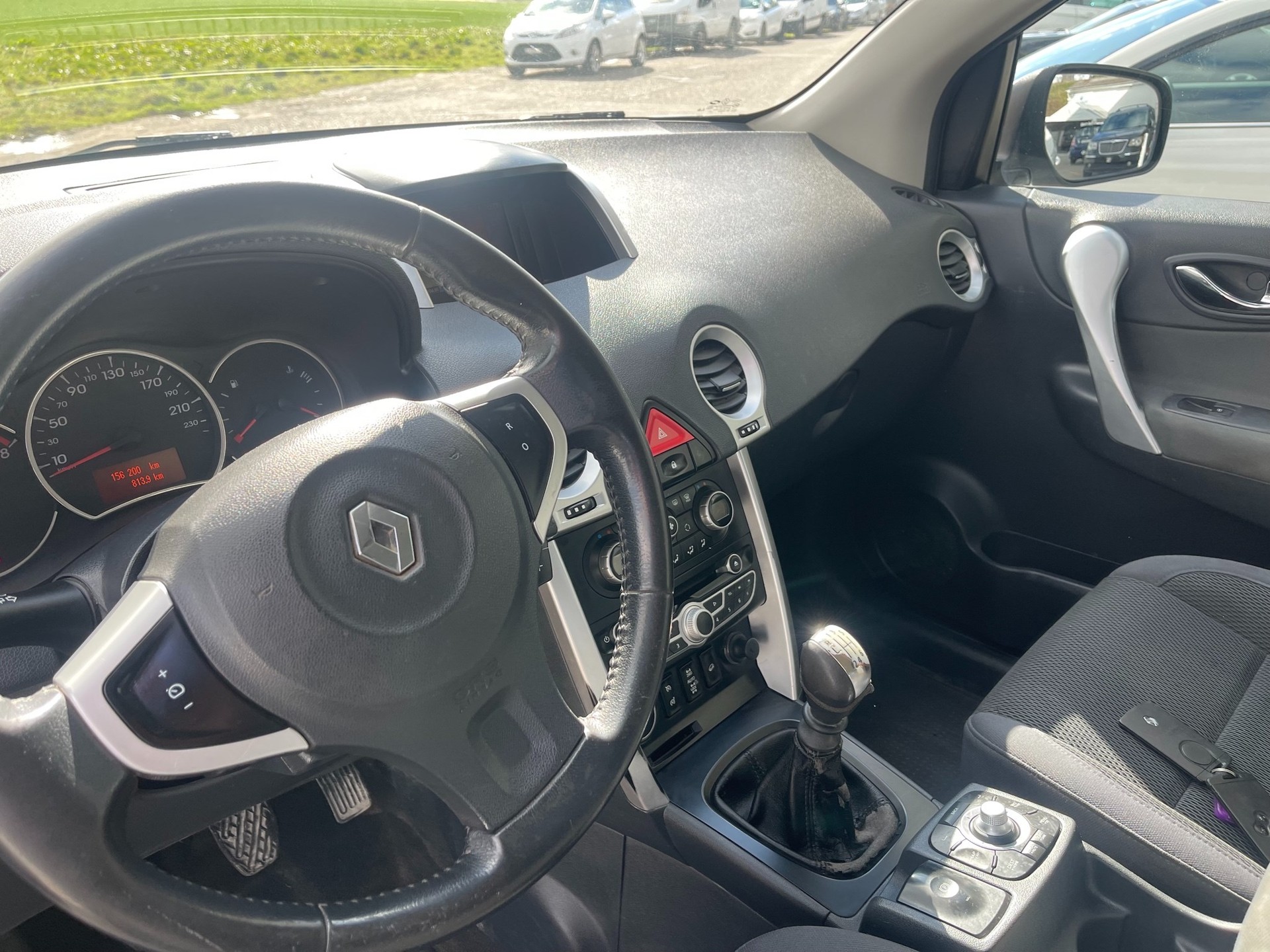 RENAULT Koleos 2.5 Dynamique 4x4-image-9