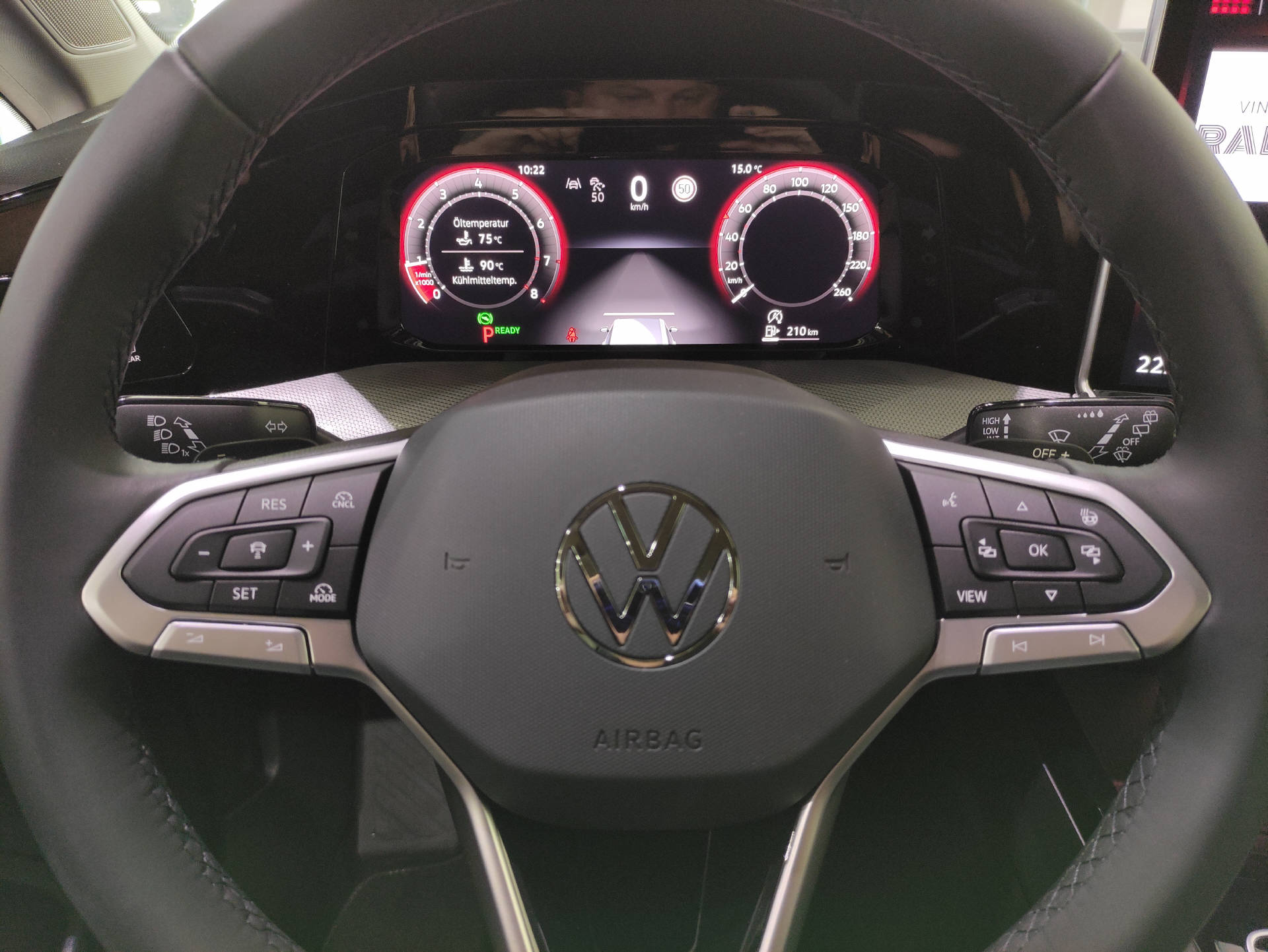 VW Golf VIII Variant 1.5 eTSI Style DSG "Facelift"-image-5