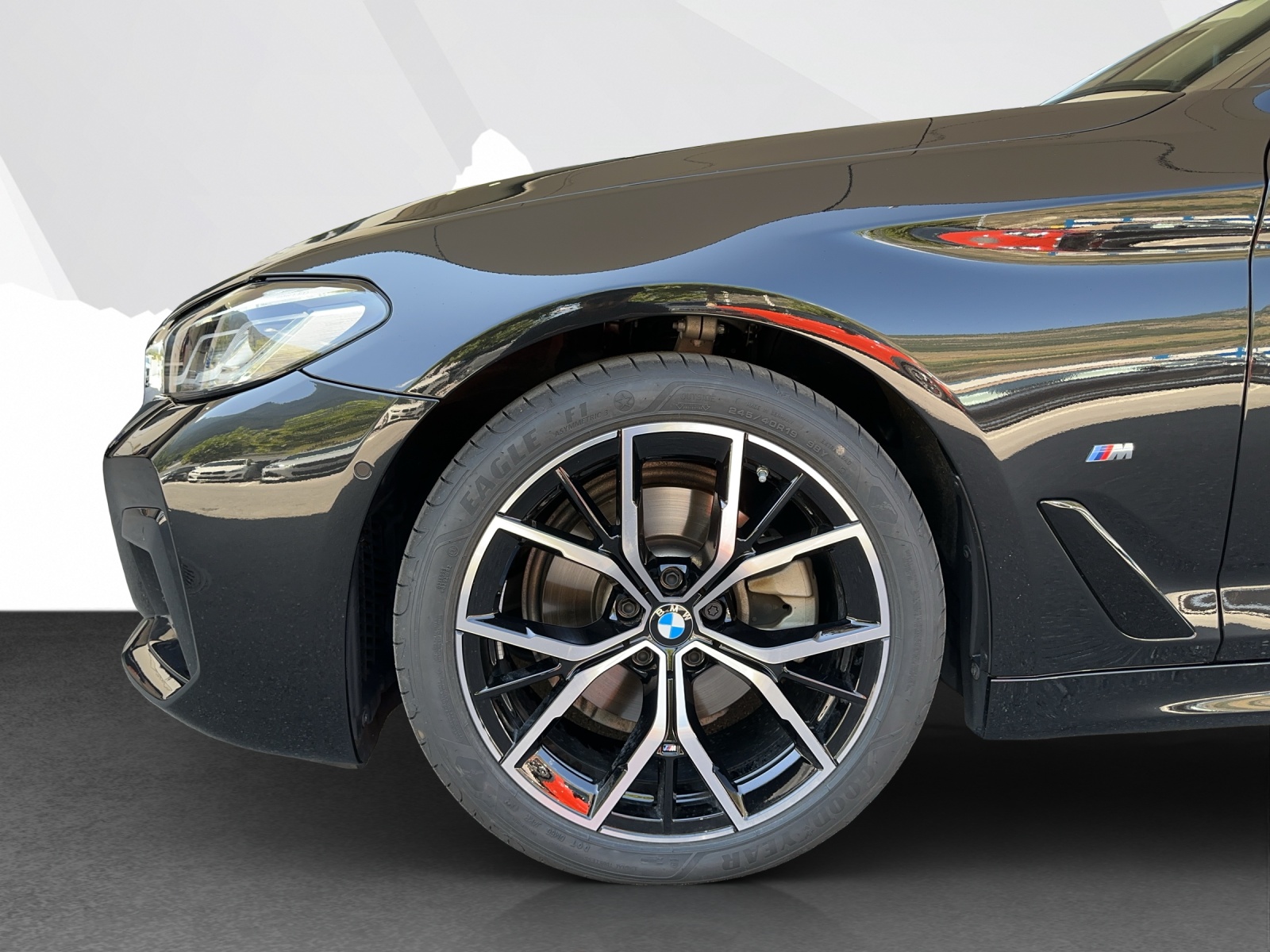 BMW 520d xDrive Touring-image-17