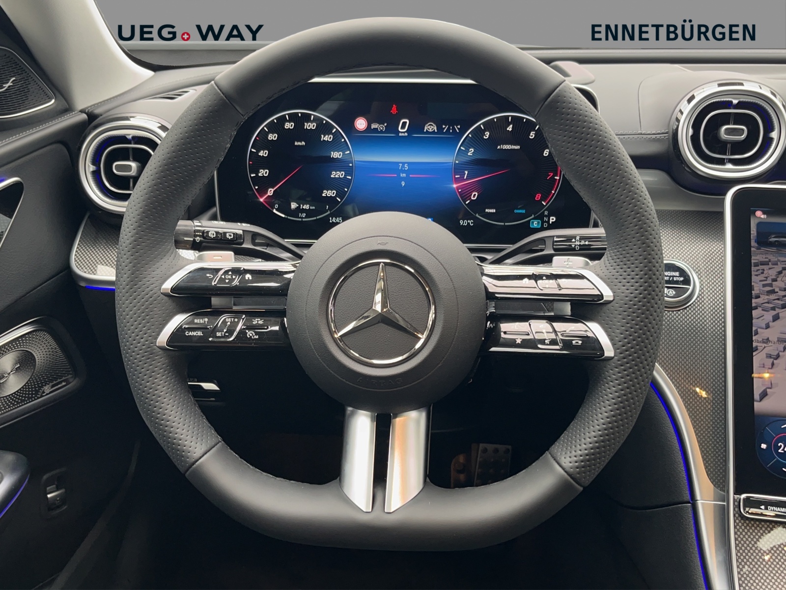 MERCEDES-BENZ C 300 T 4Matic AMG Line-image-9
