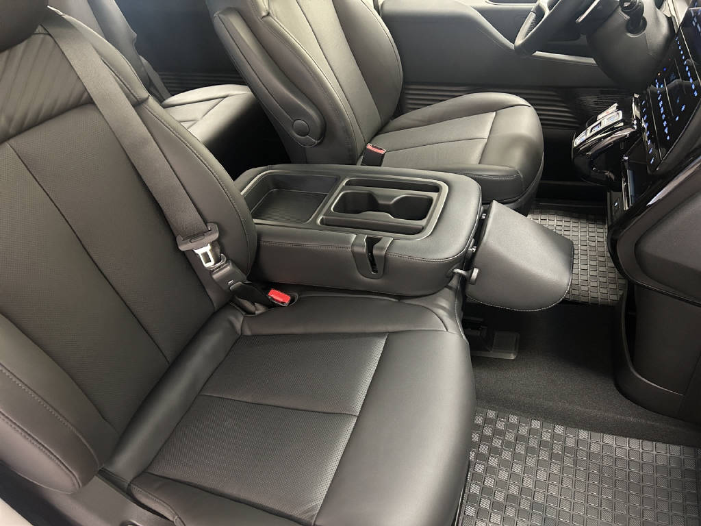 HYUNDAI Staria Wagon 1.6 T-GDi HEV Vertex-image-4