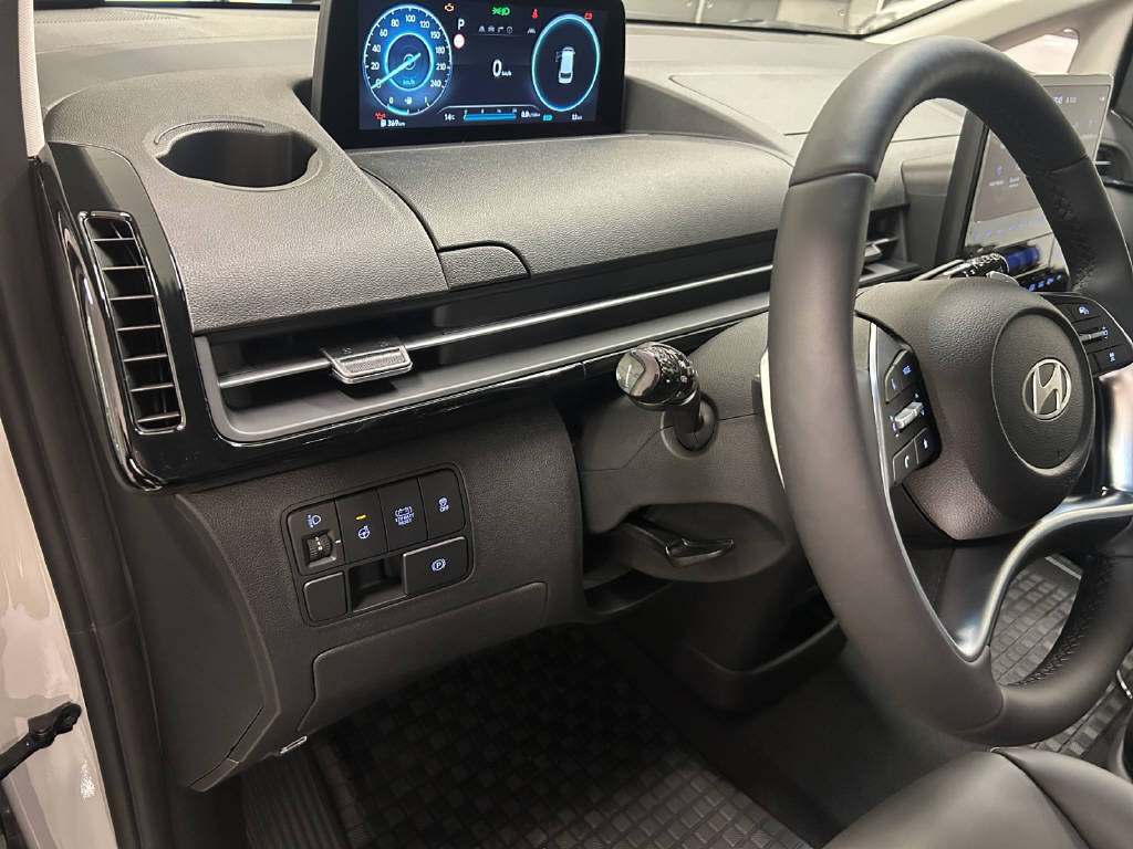 HYUNDAI Staria Wagon 1.6 T-GDi HEV Vertex-image-9
