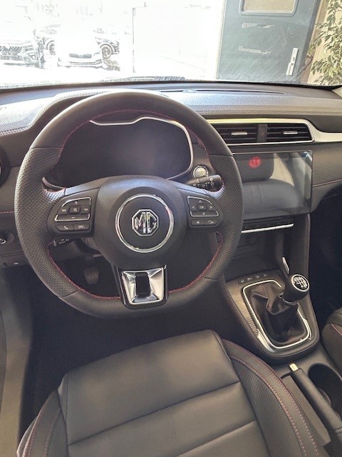 MG ZS 1.0 T-GDI Luxury-image-8