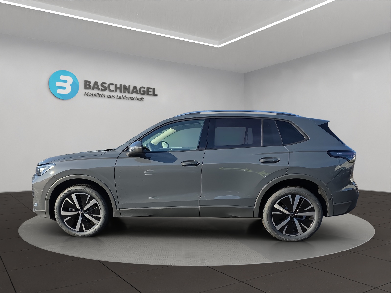 VW Tiguan 2.0 TSI DSG United 4Motion-image-1